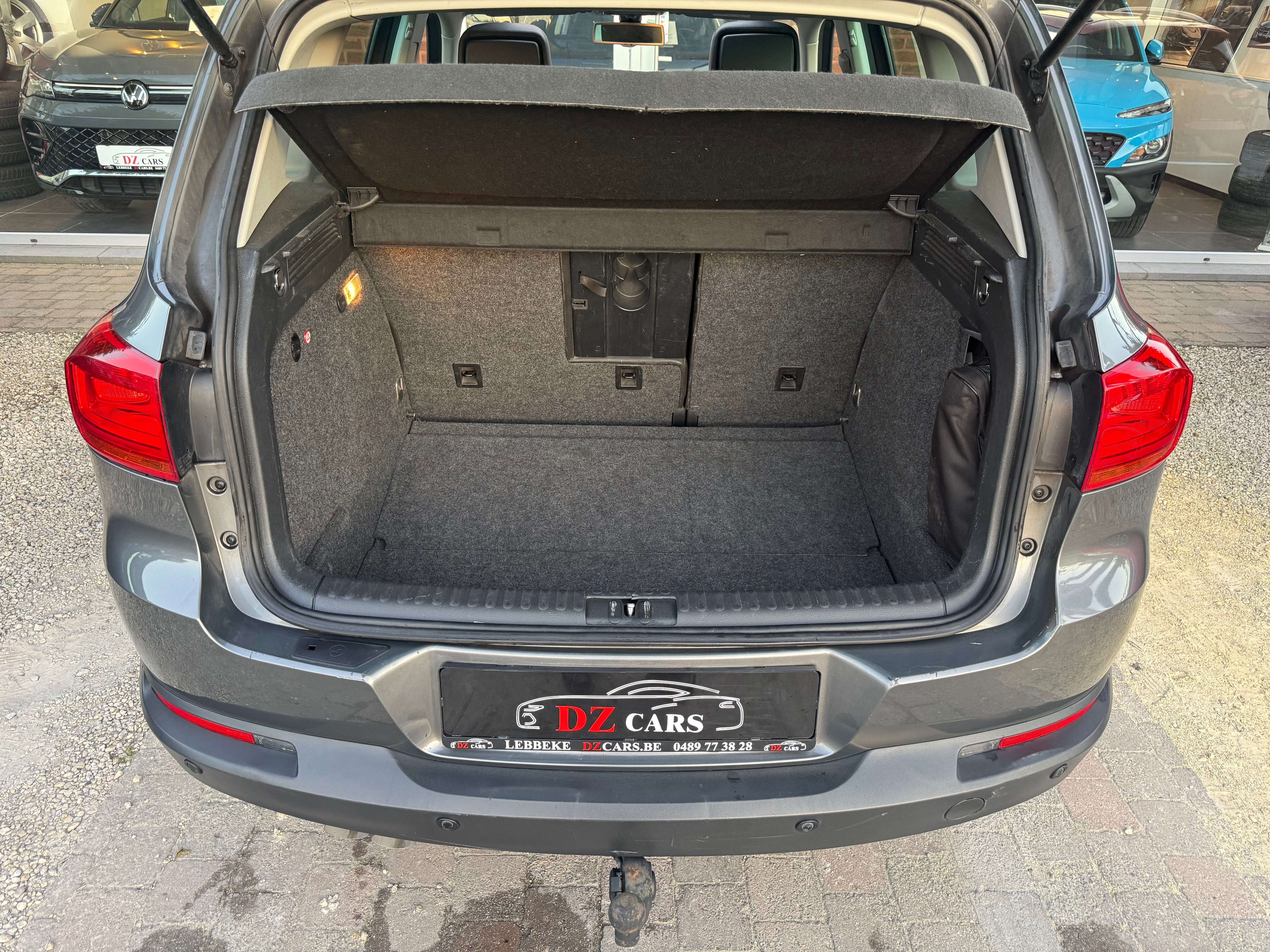 Volkswagen Tiguan 2.0TDI 110PK |✅NAVIGATIE | PANO DAK | LEDER | TREKHAAK | ZETELVERWARMING | EURO 6B | ELEK. ZETEL VERSTELLING