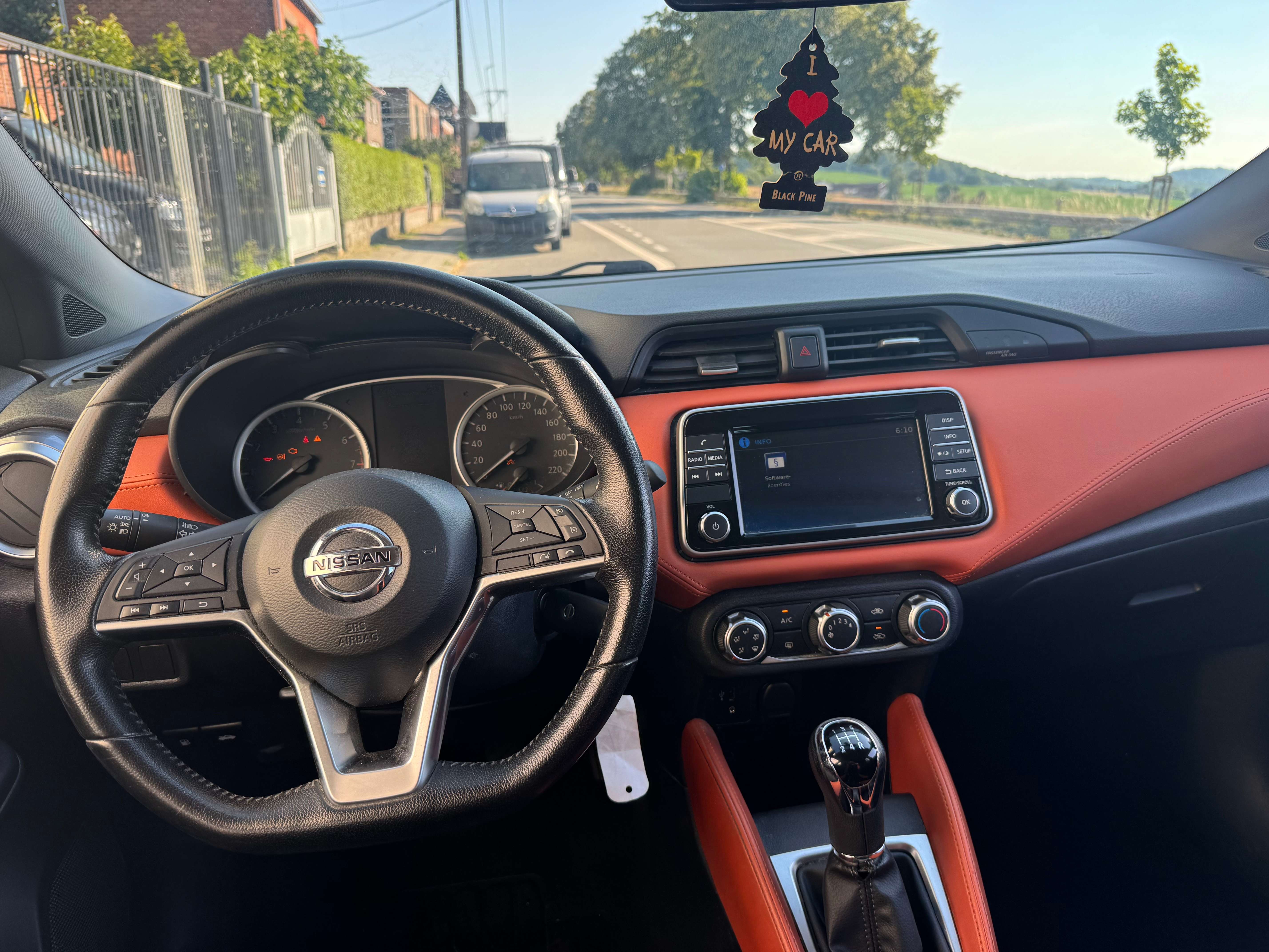 Nissan Micra Micra 1.0i garantie 1 an