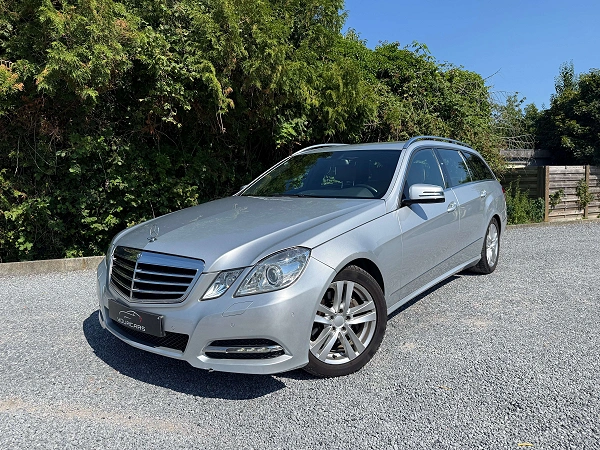 Mercedes-Benz E 250 CDI Avantgarde * FULL MERCEDES SERVICE * 1 JAAR GARANTIE * 1ste OWNER