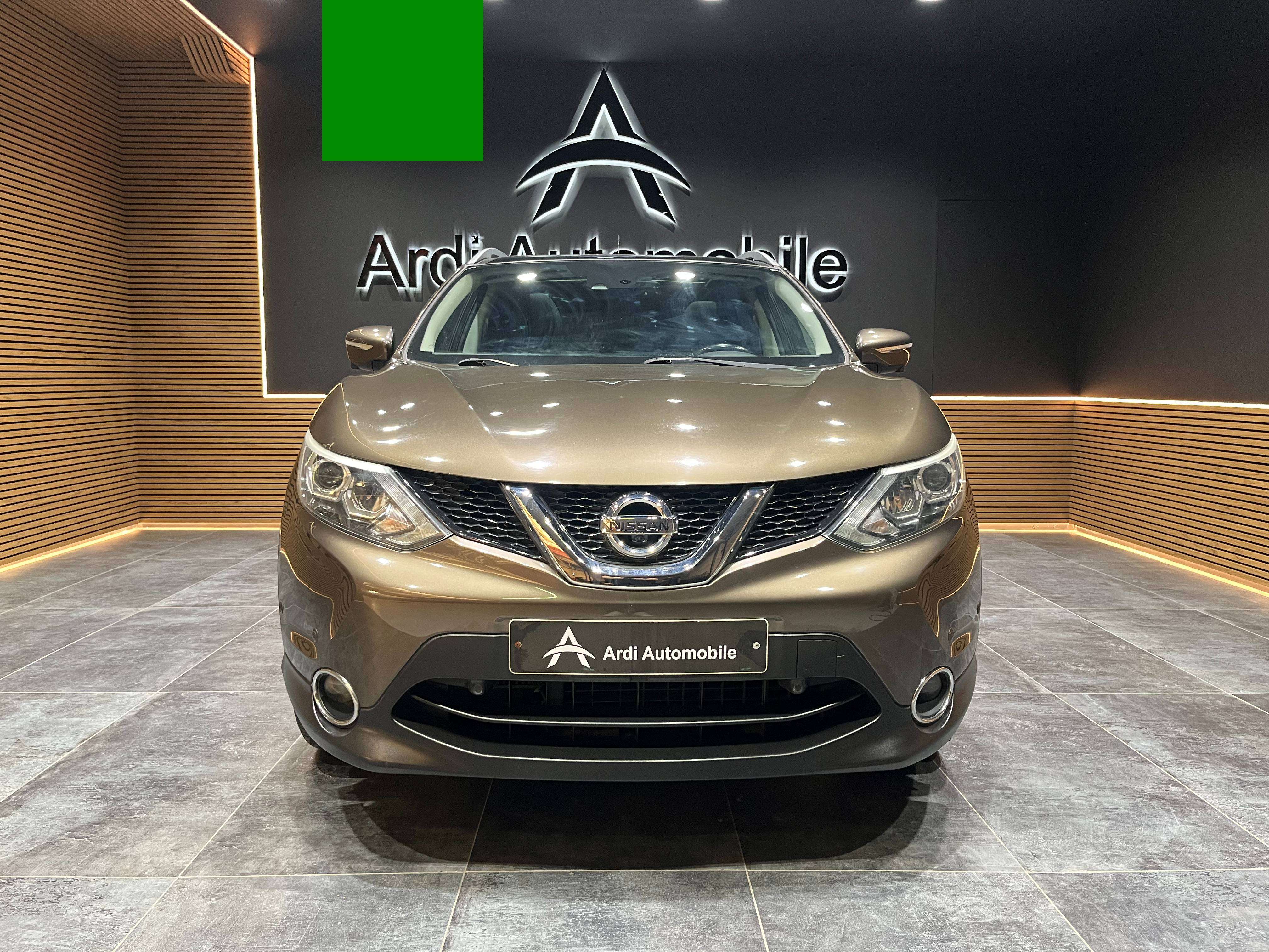 Nissan Qashqai 1.6 dCi 4WD *TOIT PANO*XENON*1ER PROPRIO*GARANTIE*