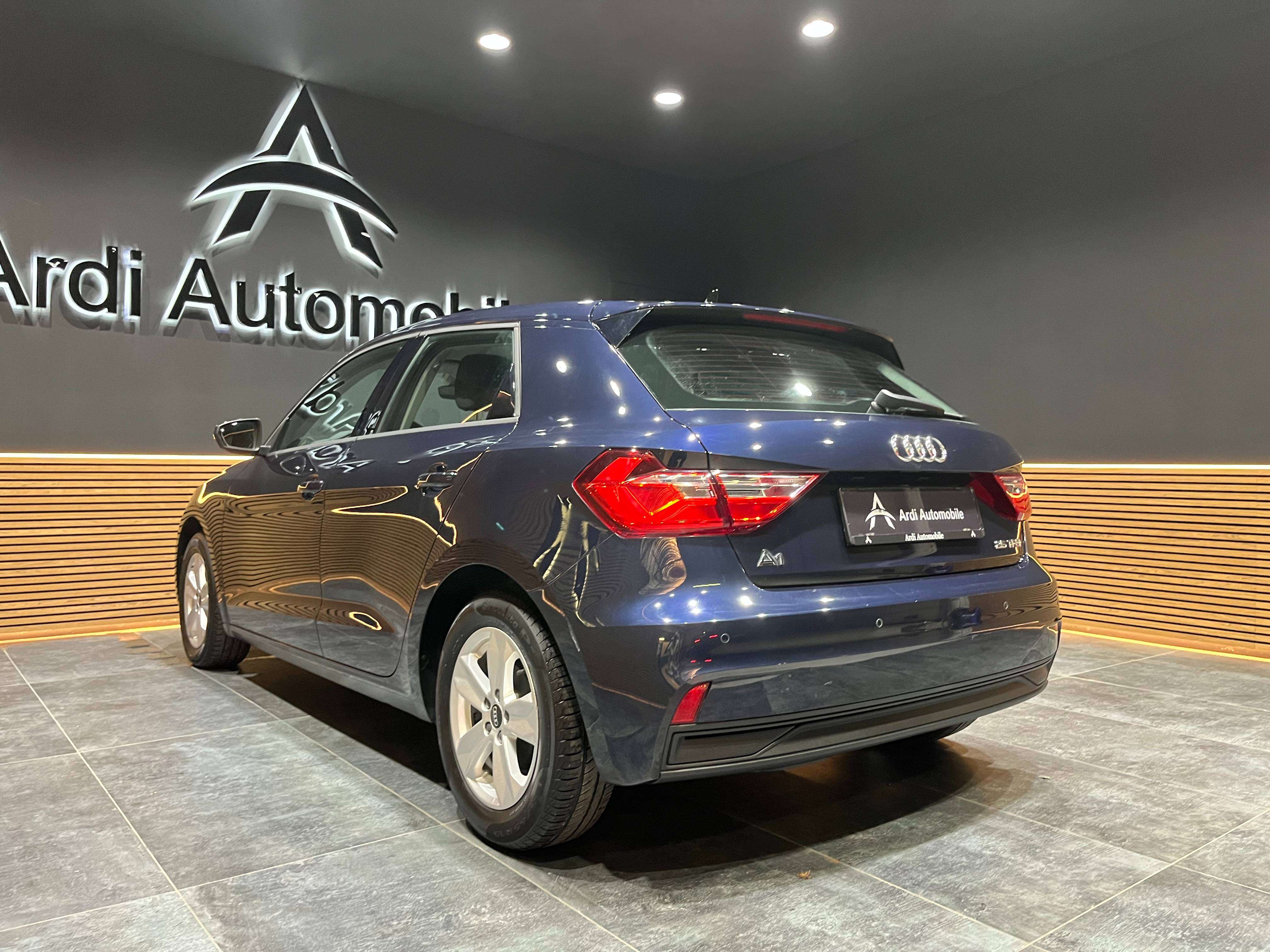 Audi A1 Sportback 1.0 TFSI *CARPLAY*1ER PROPRIO*GARANTIE*