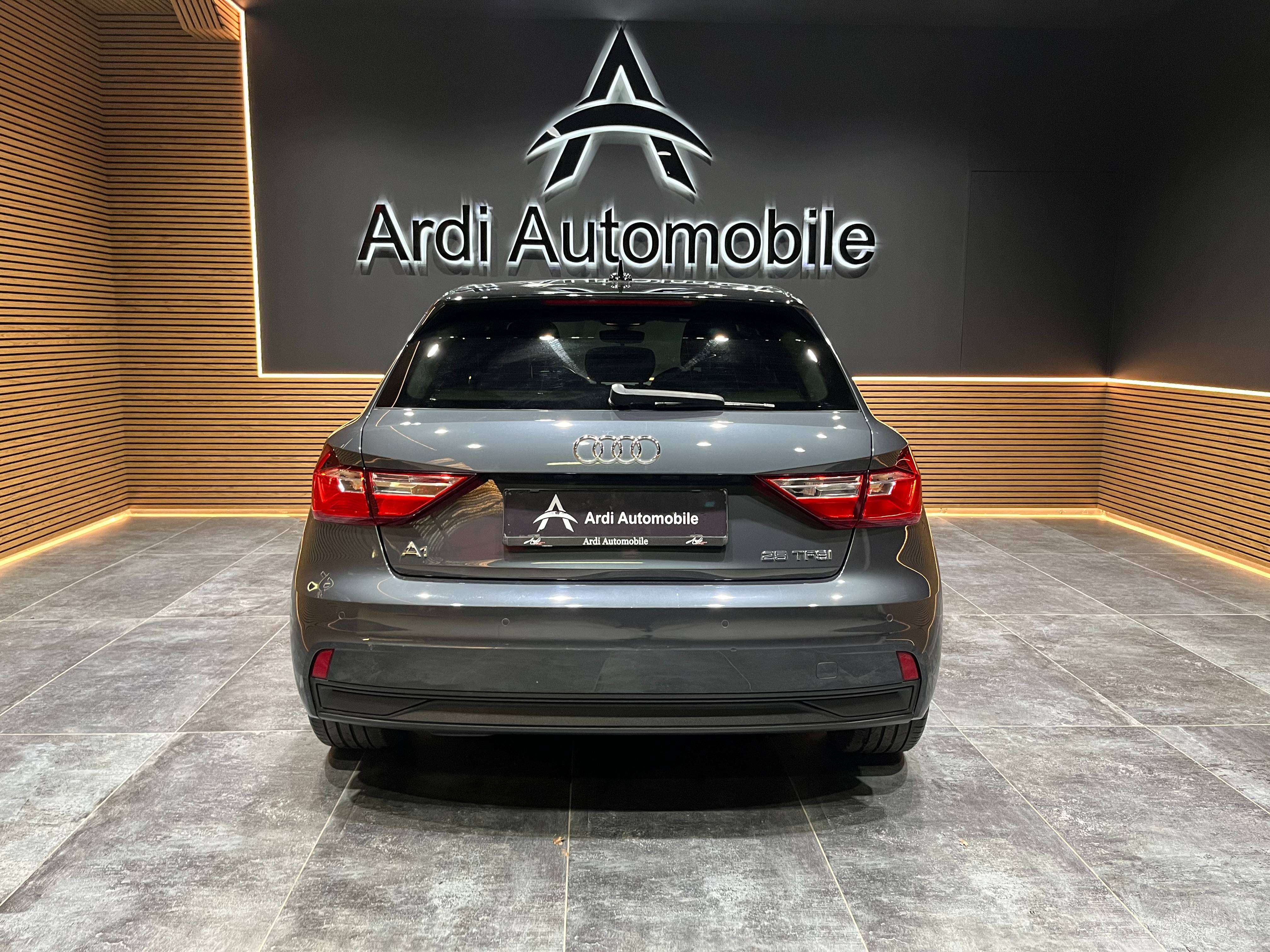 Audi A1 Sportback 1.0 TFSI S tronic*CARPLAY*1ER PROP*GARANTIE