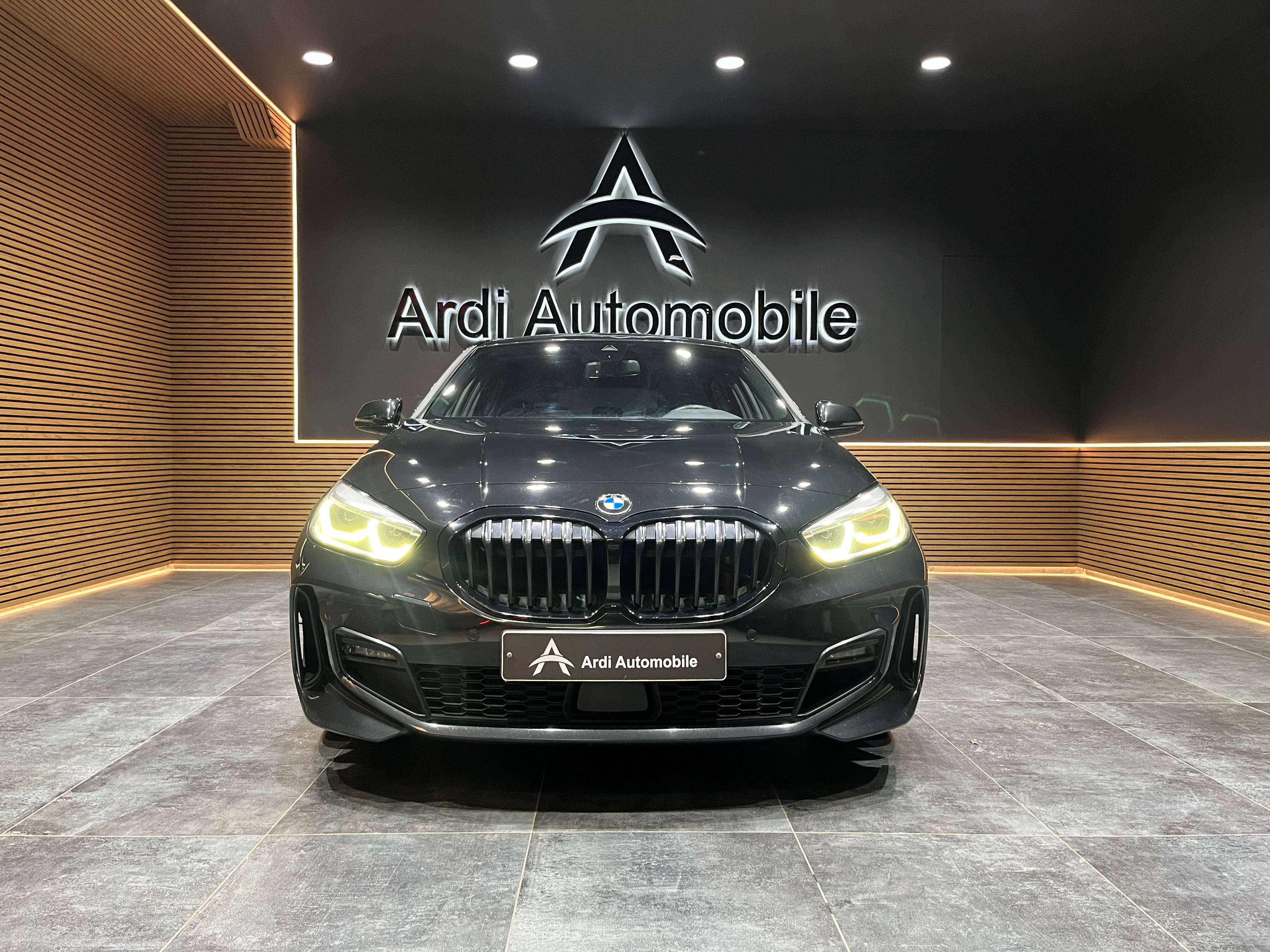 BMW 118 iA *PACK M*CARPLAY*FULL LED*1ER PROPRIO*GARANTIE*