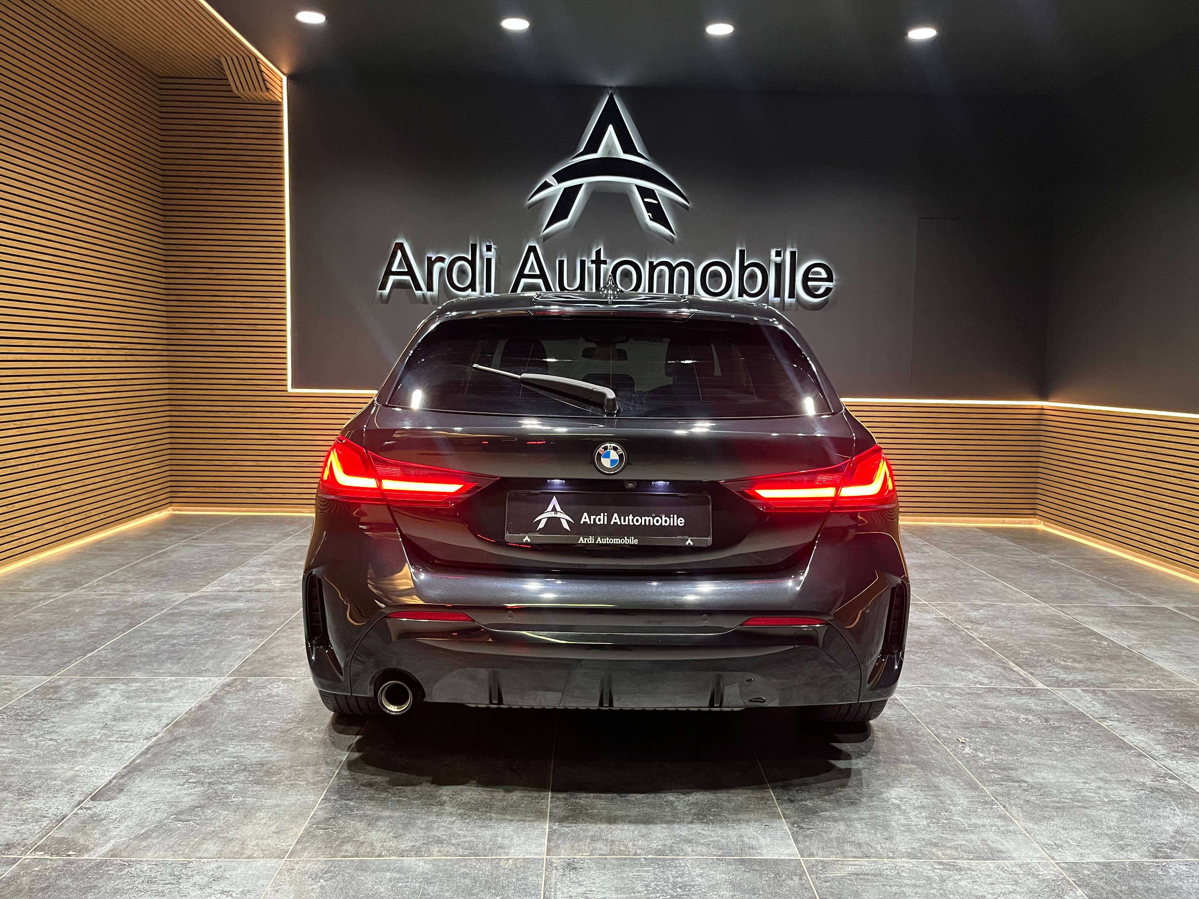 BMW 118 iA *PACK M*CARPLAY*FULL LED*1ER PROPRIO*GARANTIE*
