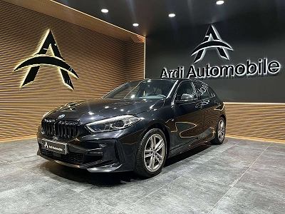 BMW 118 iA *PACK M*CARPLAY*SIEGE CHAUFF*GARANTIE 12 MOIS*