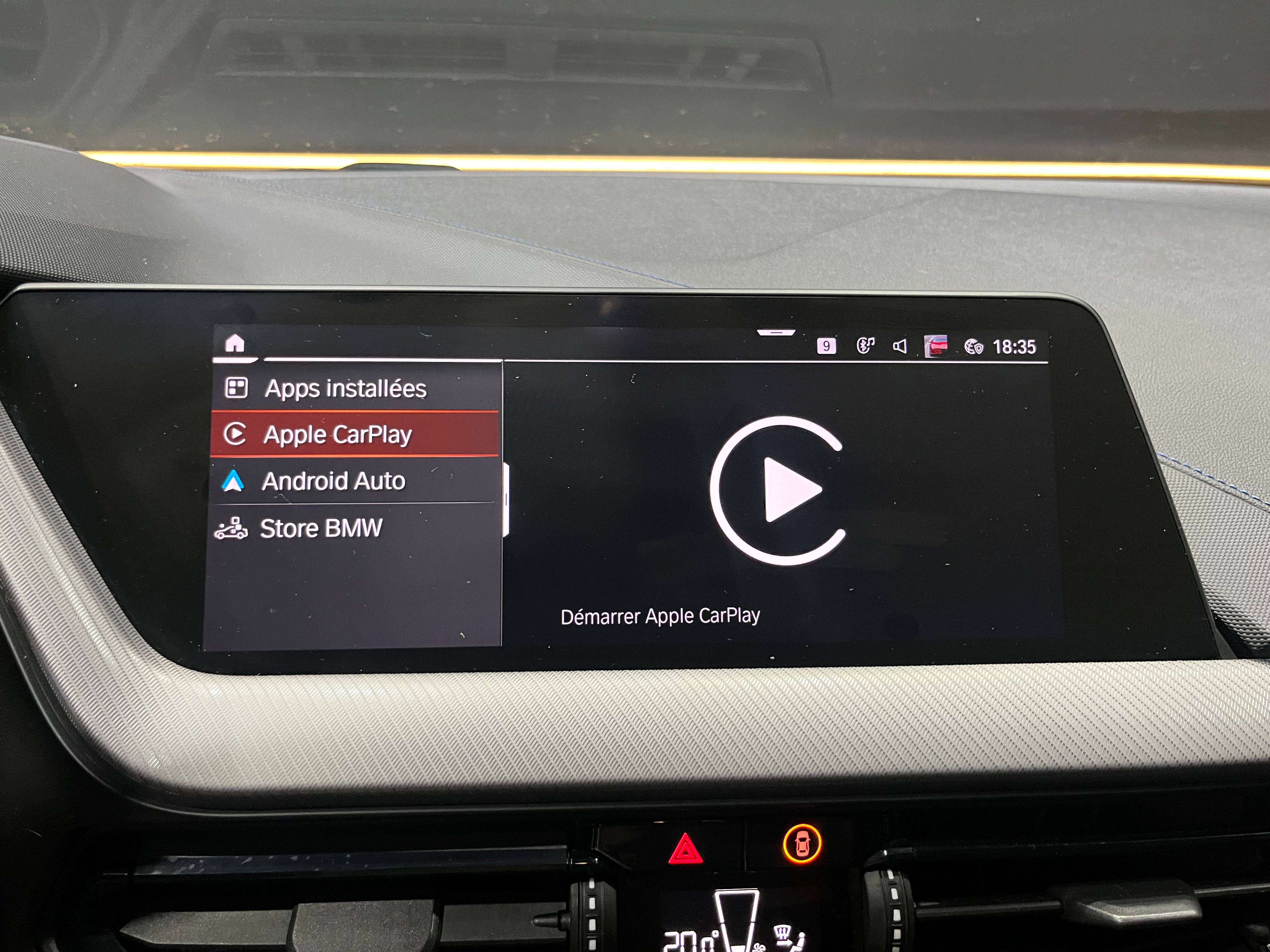 BMW 118 iA *PACK M*CARPLAY*SIEGE CHAUFF*GARANTIE 12 MOIS*