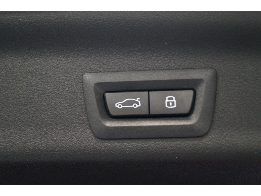 Bmw X1 sDrive 20d - BV DKG Palettes U11 M Sport 150 CH