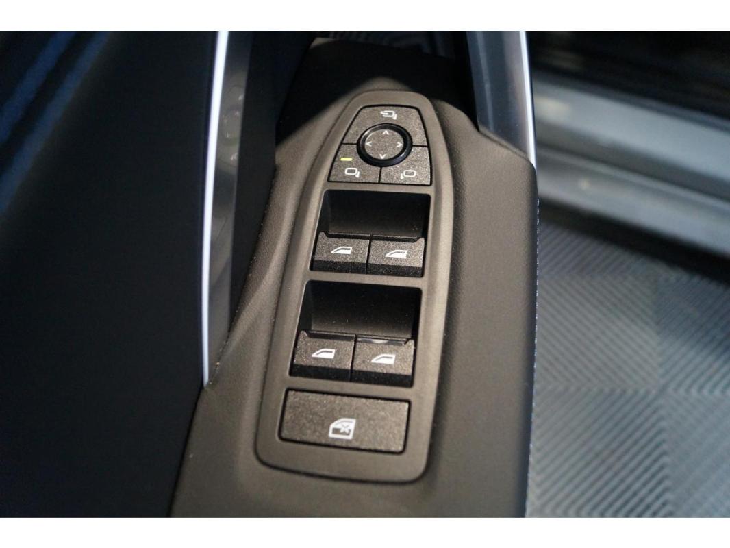 Bmw X1 sDrive 20d - BV DKG Palettes U11 M Sport 150 CH