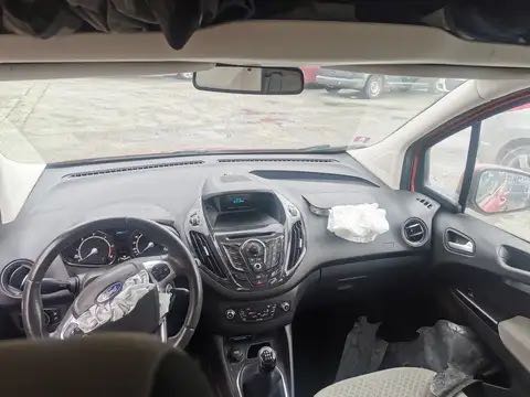 Ford Tourneo Courier 2016