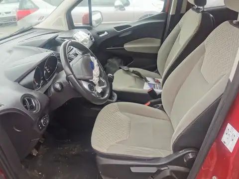 Ford Tourneo Courier 2016
