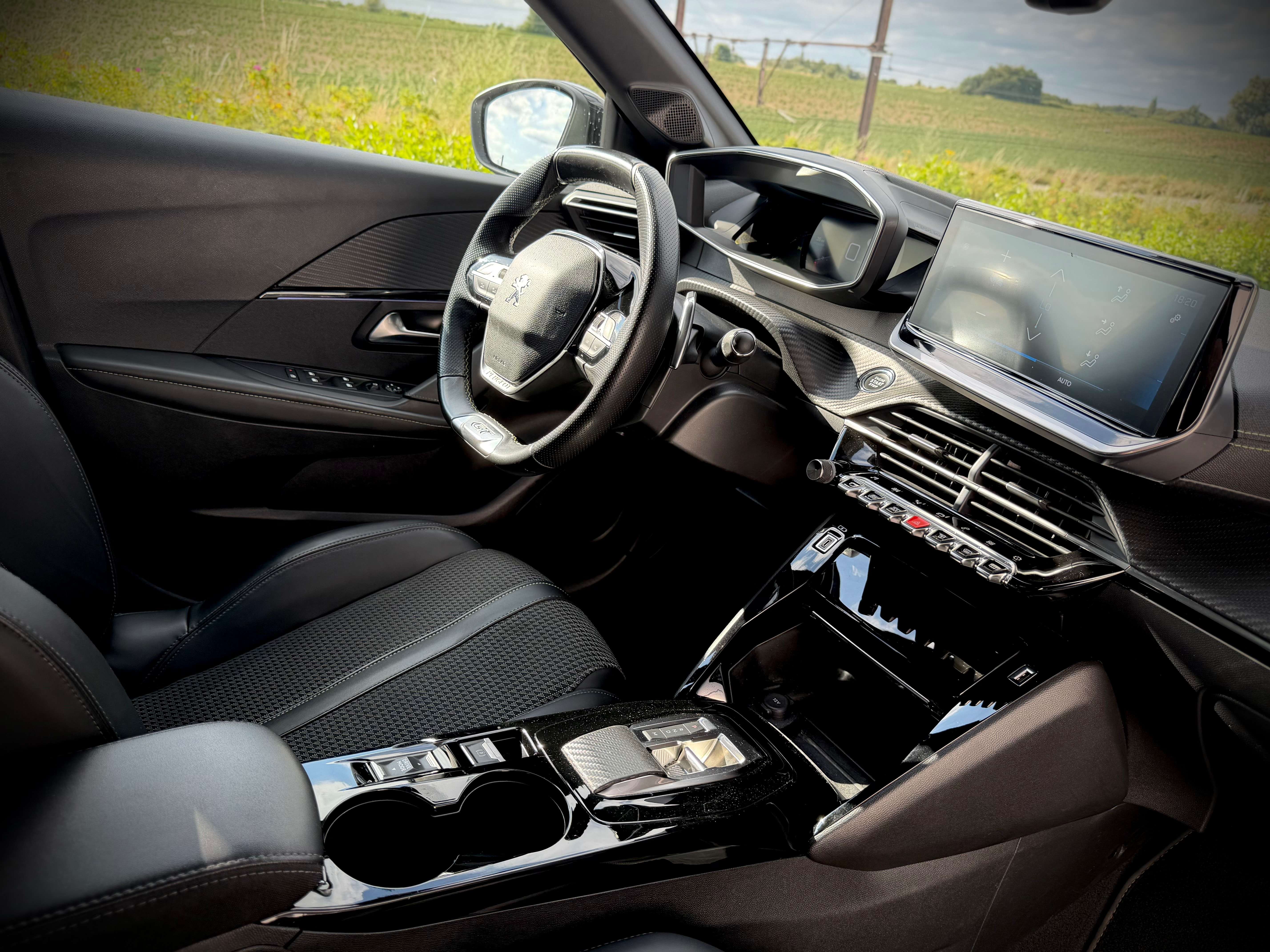 Peugeot 208 208 1.2 PureTech GT (EU6.4)