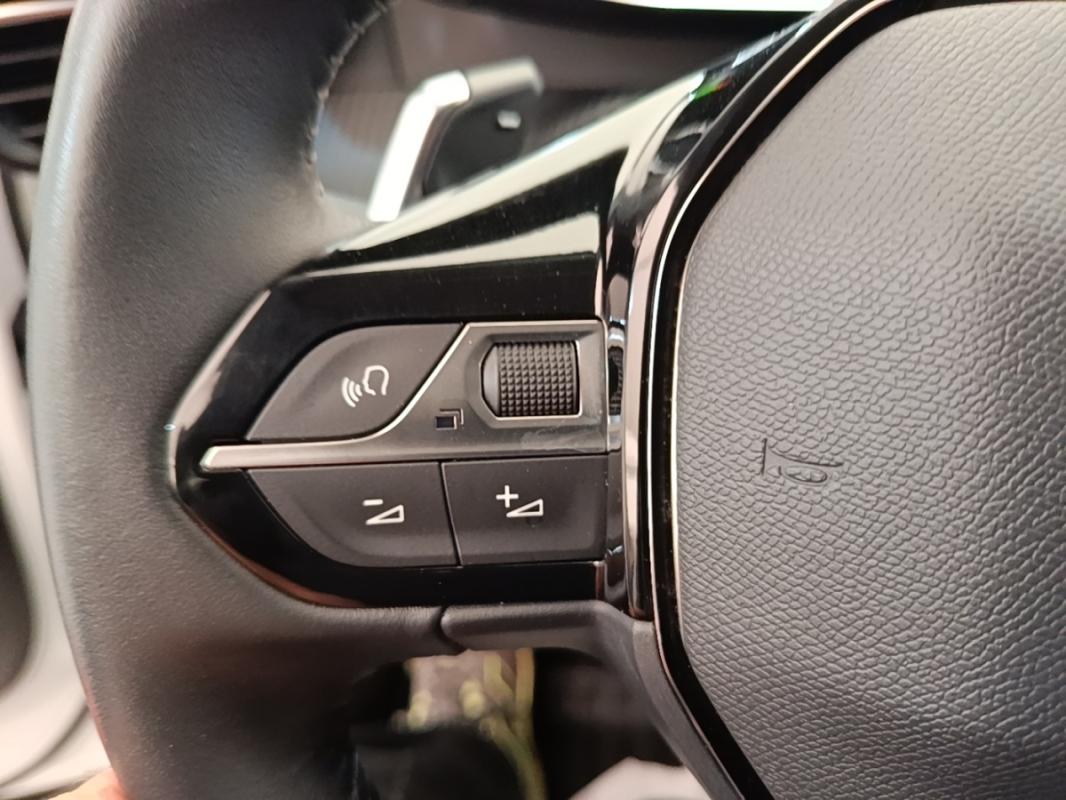 Peugeot 2008 II 1.5 BLUEHDI 130 S&S EAT8 ALLURE BUSINESS