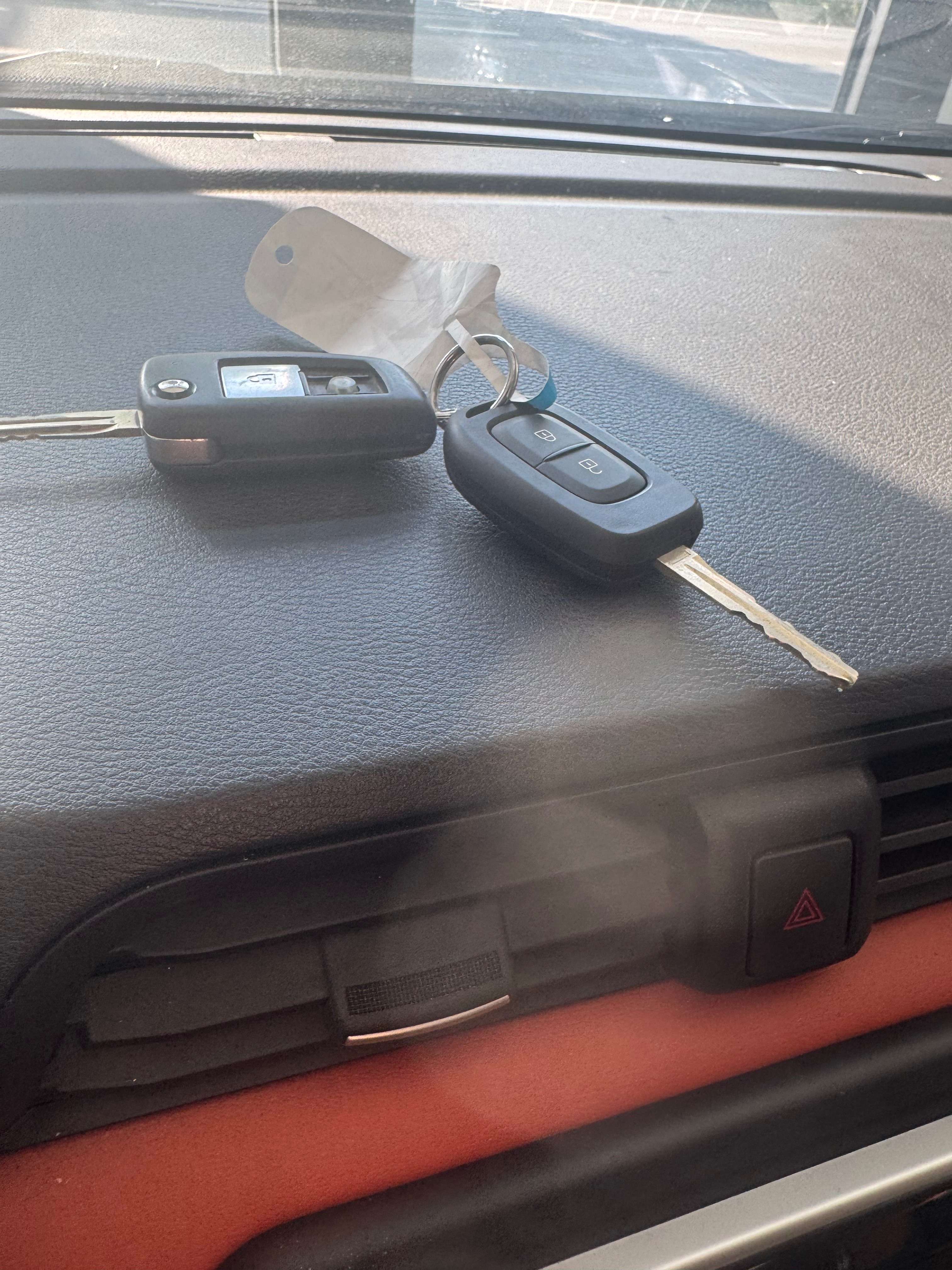 Nissan Micra Micra 1.0i garantie 1 an
