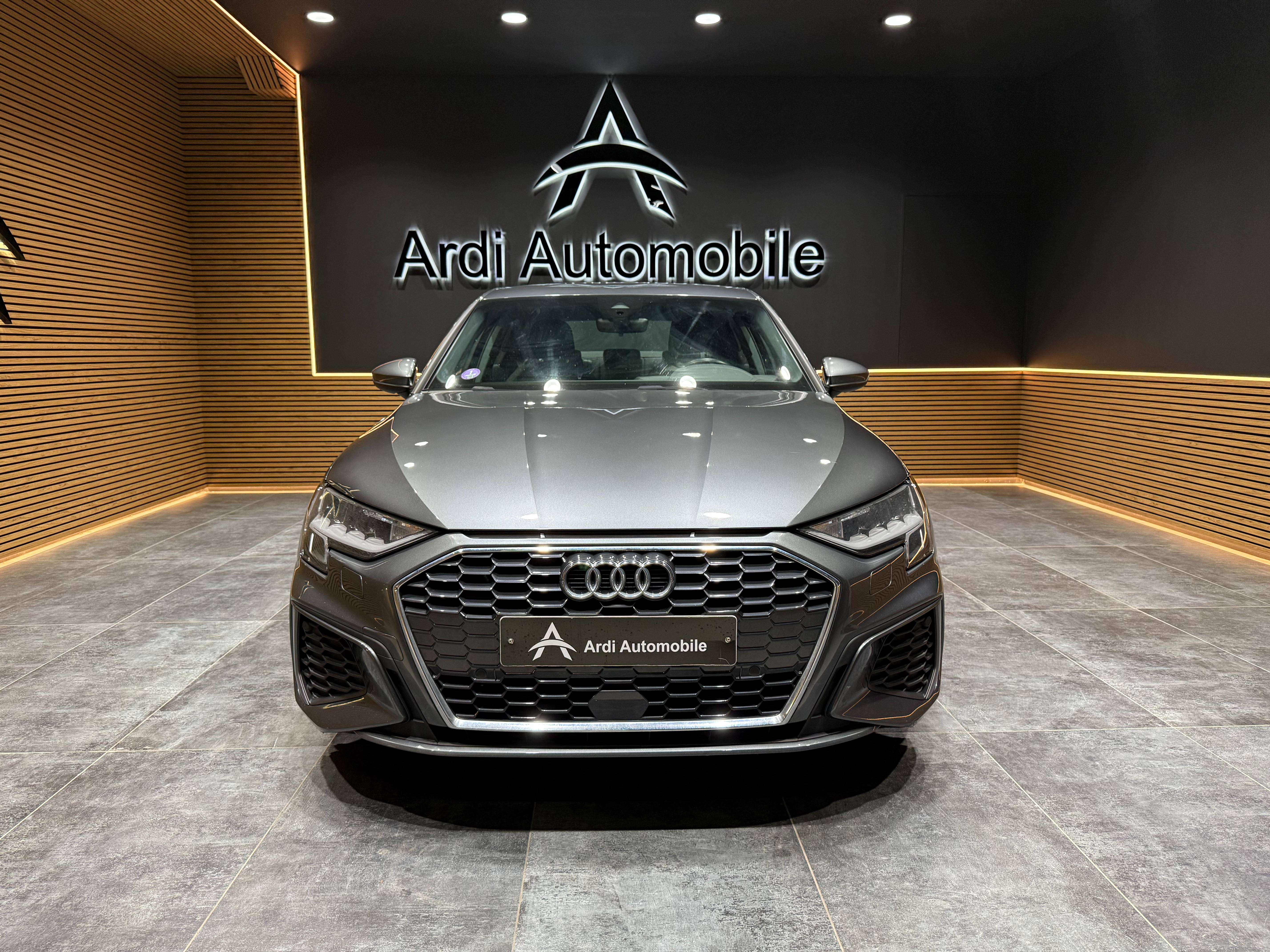 Audi A3 1.0 TFSI S line *CARPLAY*XENON*1ER PROPRIO*GARANTIE*