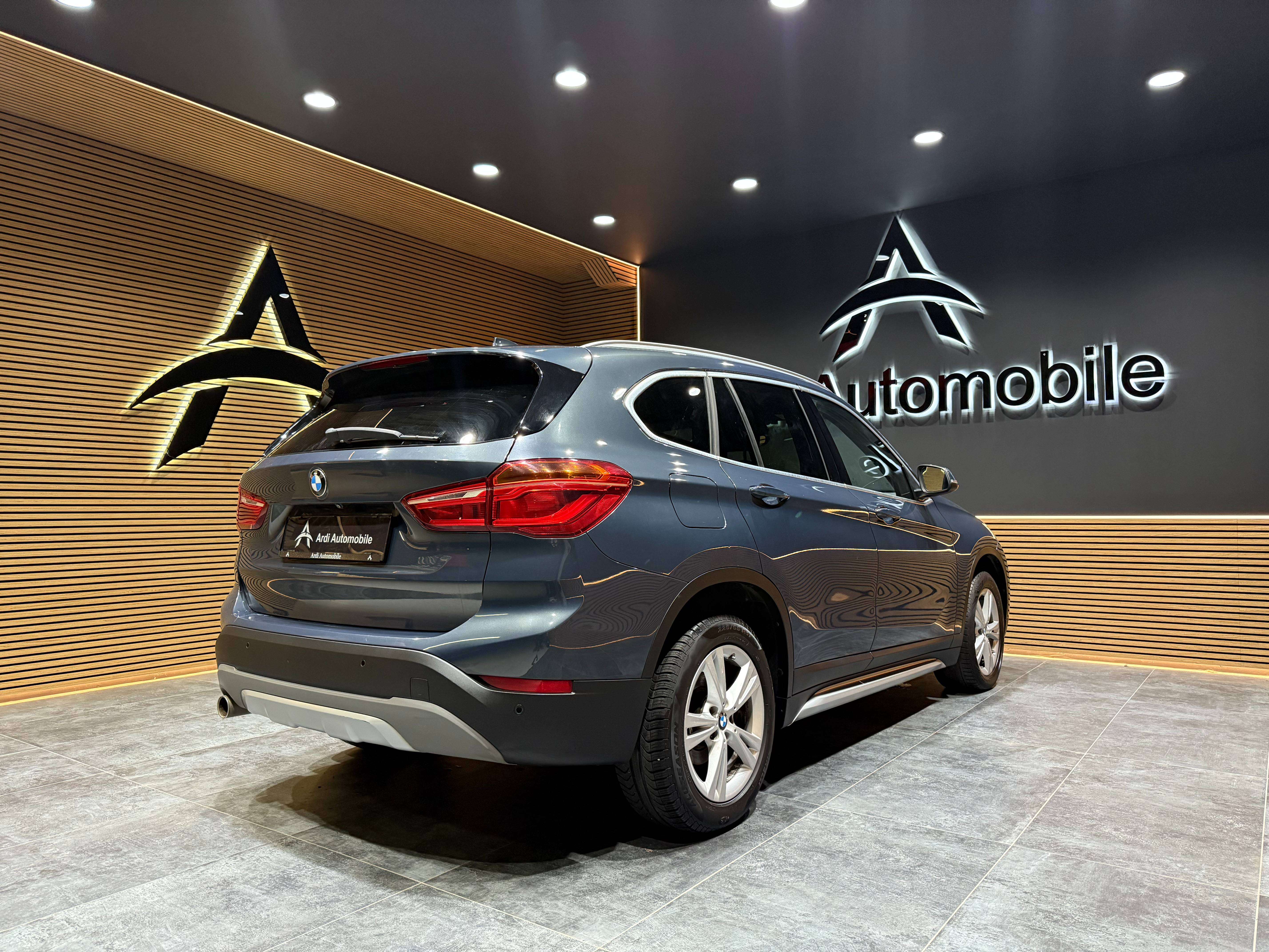 BMW X1 1.5iA sDrive *TVA*SIEGE CHAUFF*CAMERA*1ER PROPRIO*GARANTIE*