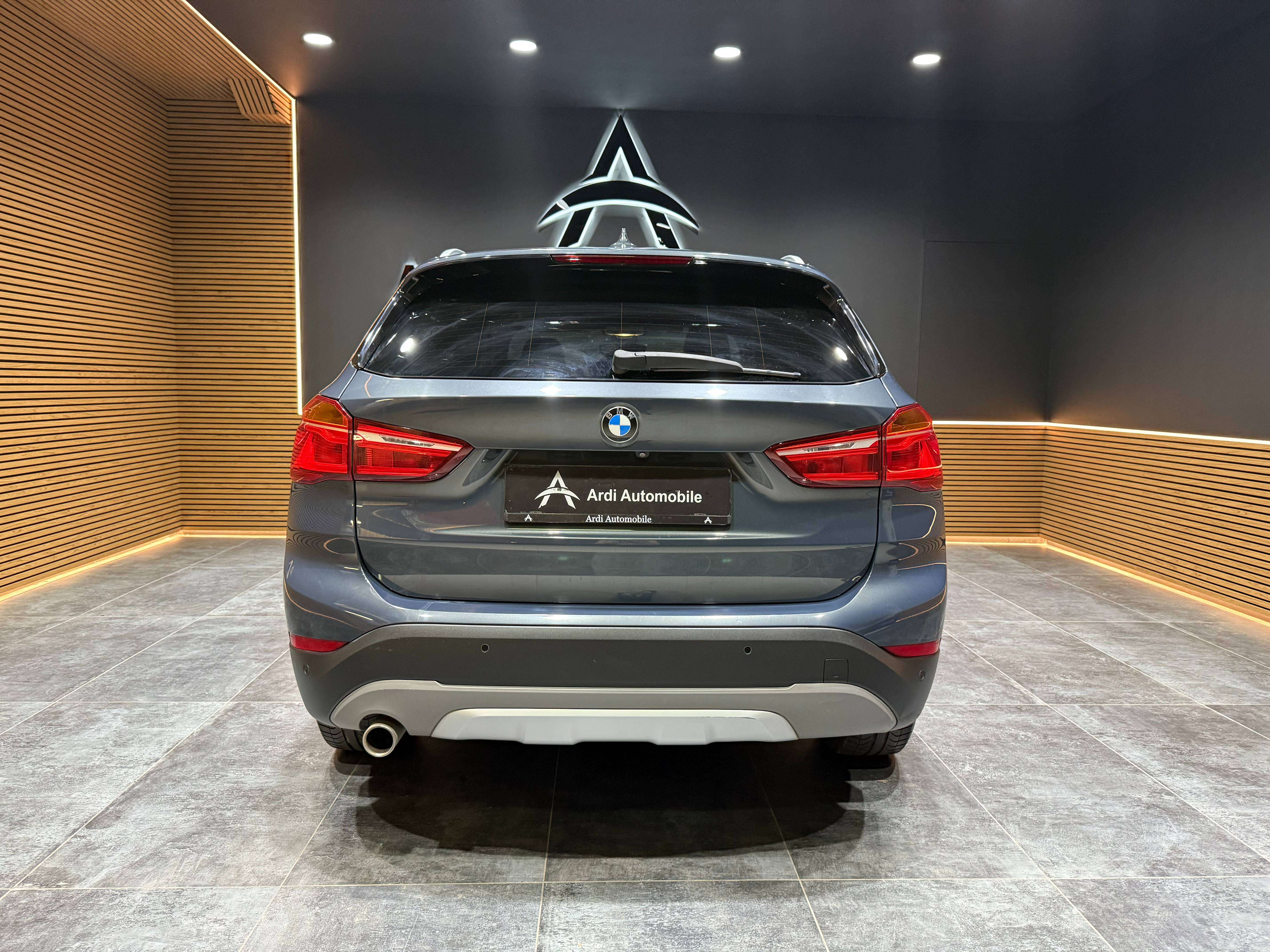 BMW X1 1.5iA sDrive *TVA*SIEGE CHAUFF*CAMERA*1ER PROPRIO*GARANTIE*