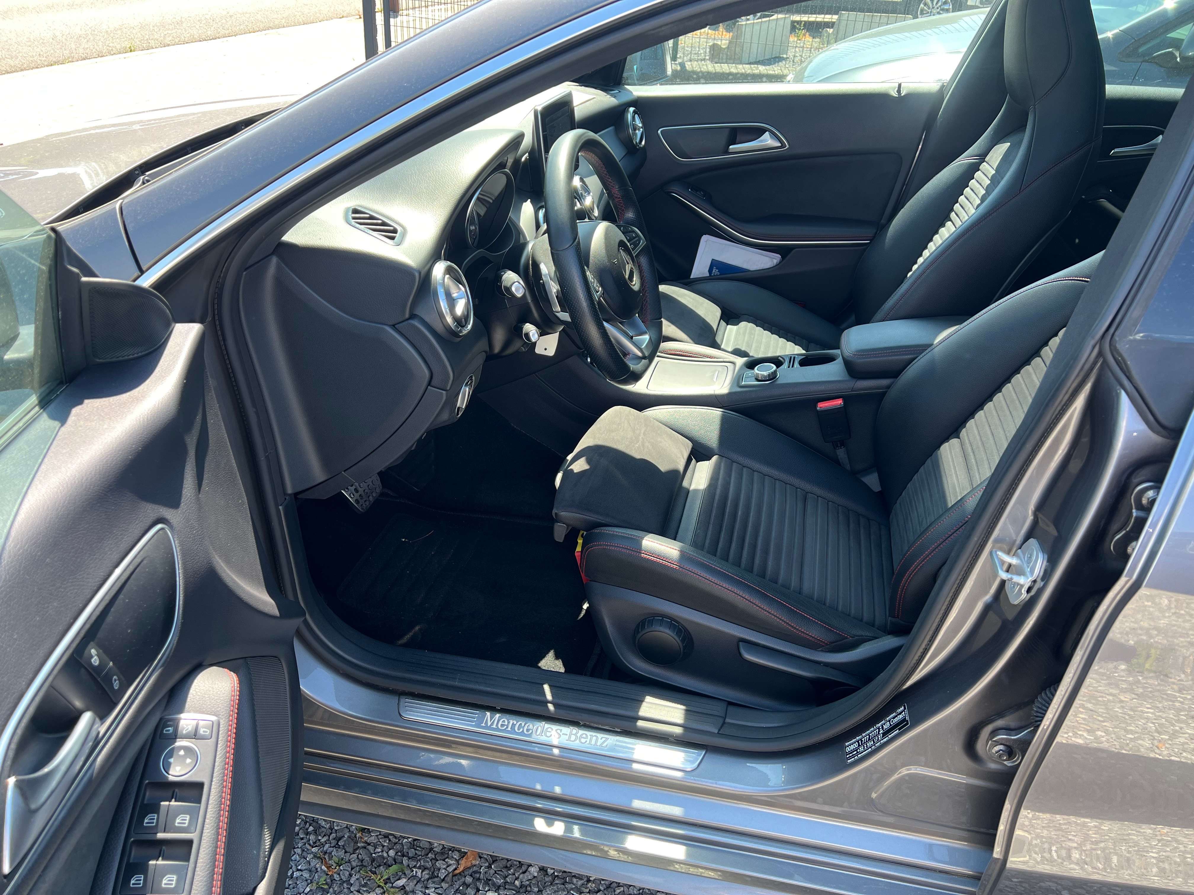 Mercedes-Benz CLA 200 CLA 200 d