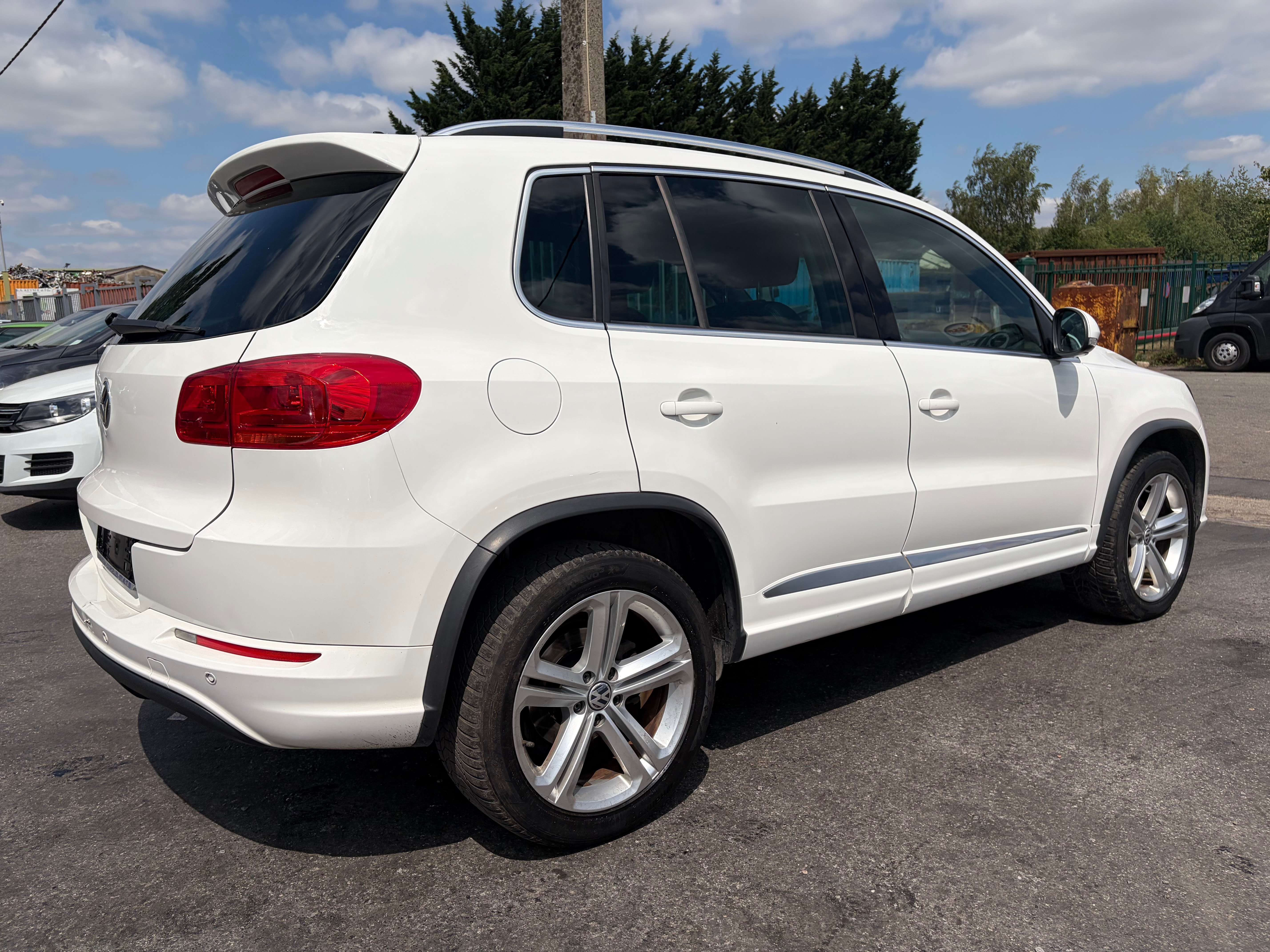 Volkswagen Tiguan Tiguan 2.0 CR TDi 4Mo DSG* R LINE*GPS*CUIR*