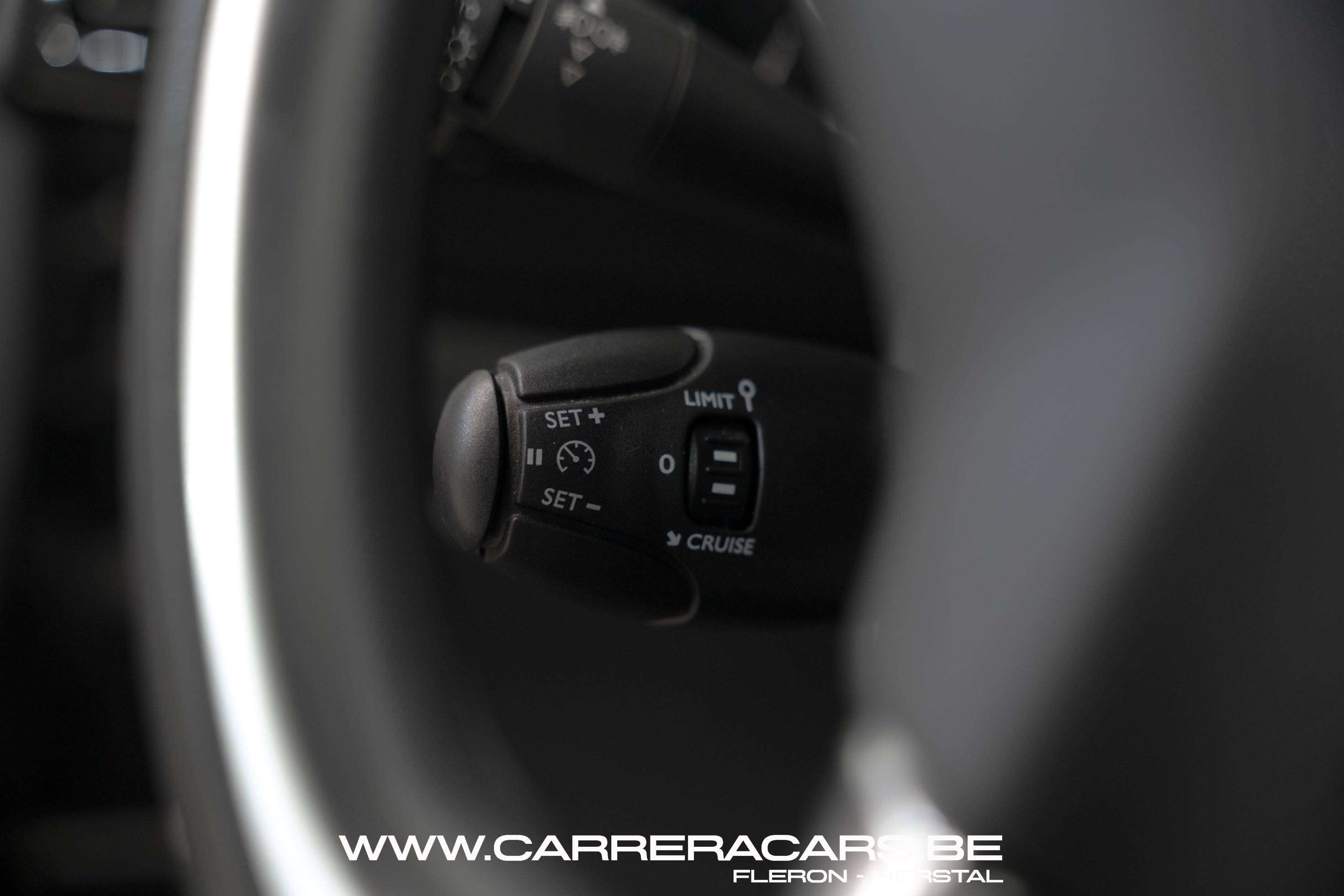 DS Automobiles DS 3 1.2 So Chic S*|NAVI*CAMERA*PDC*CRUISE*CLIMA*HIFI*GARANTIE*| thumbnail