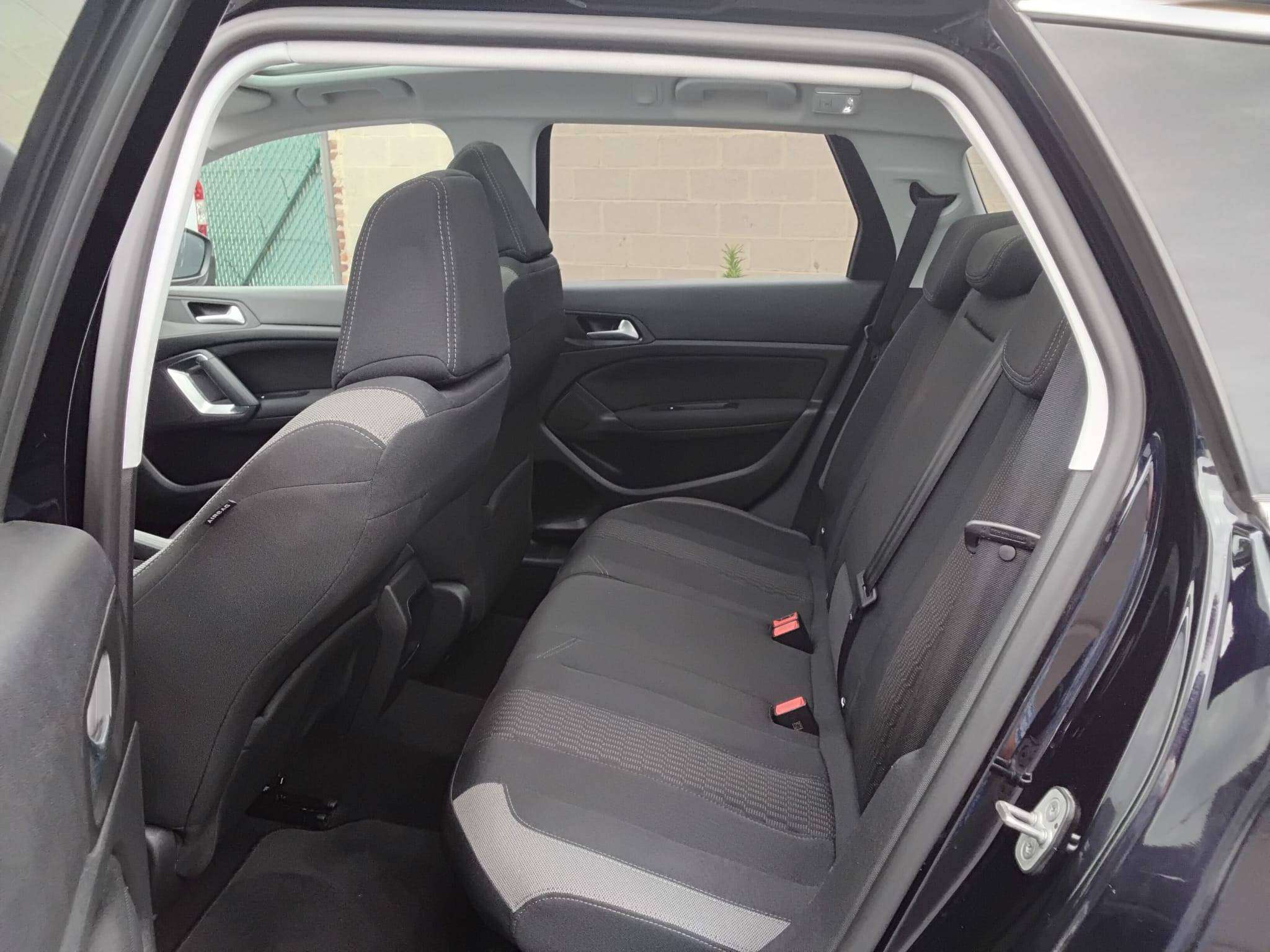Peugeot 308 PARKHULP VOOR&ACHTER AIRCO PANODAK BLUETOOTH CRUISE thumbnail