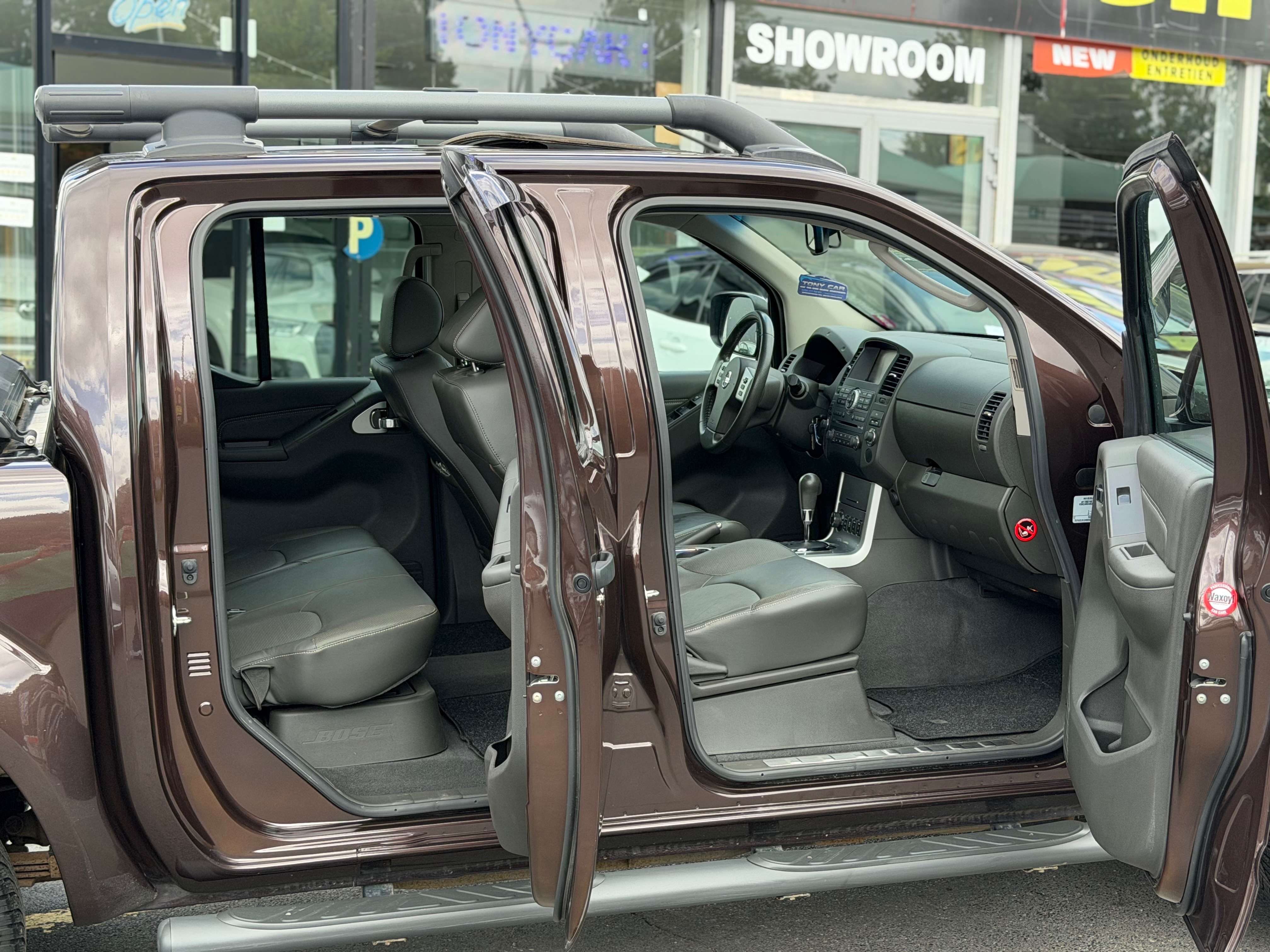 Nissan Navara 3.0 dCi V6 4x4*boîte auto*NAVI*CAMERA*CUIR*