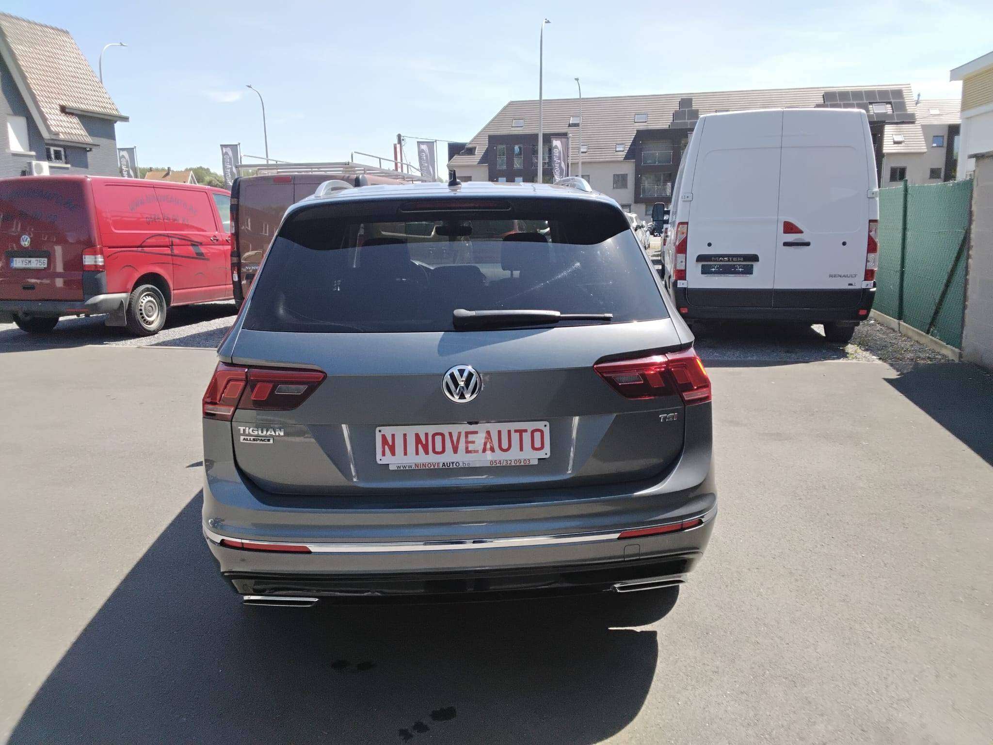 Volkswagen Tiguan Allspace 1.5 TSI R-LINE *FULL OPTIE* AUTOM LEDER 360°CAM CARPLAY PANODAK thumbnail