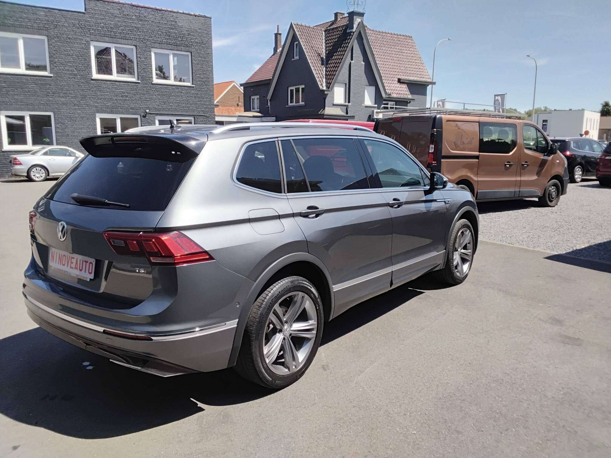 Volkswagen Tiguan Allspace 1.5 TSI R-LINE *FULL OPTIE* AUTOM LEDER 360°CAM CARPLAY PANODAK thumbnail
