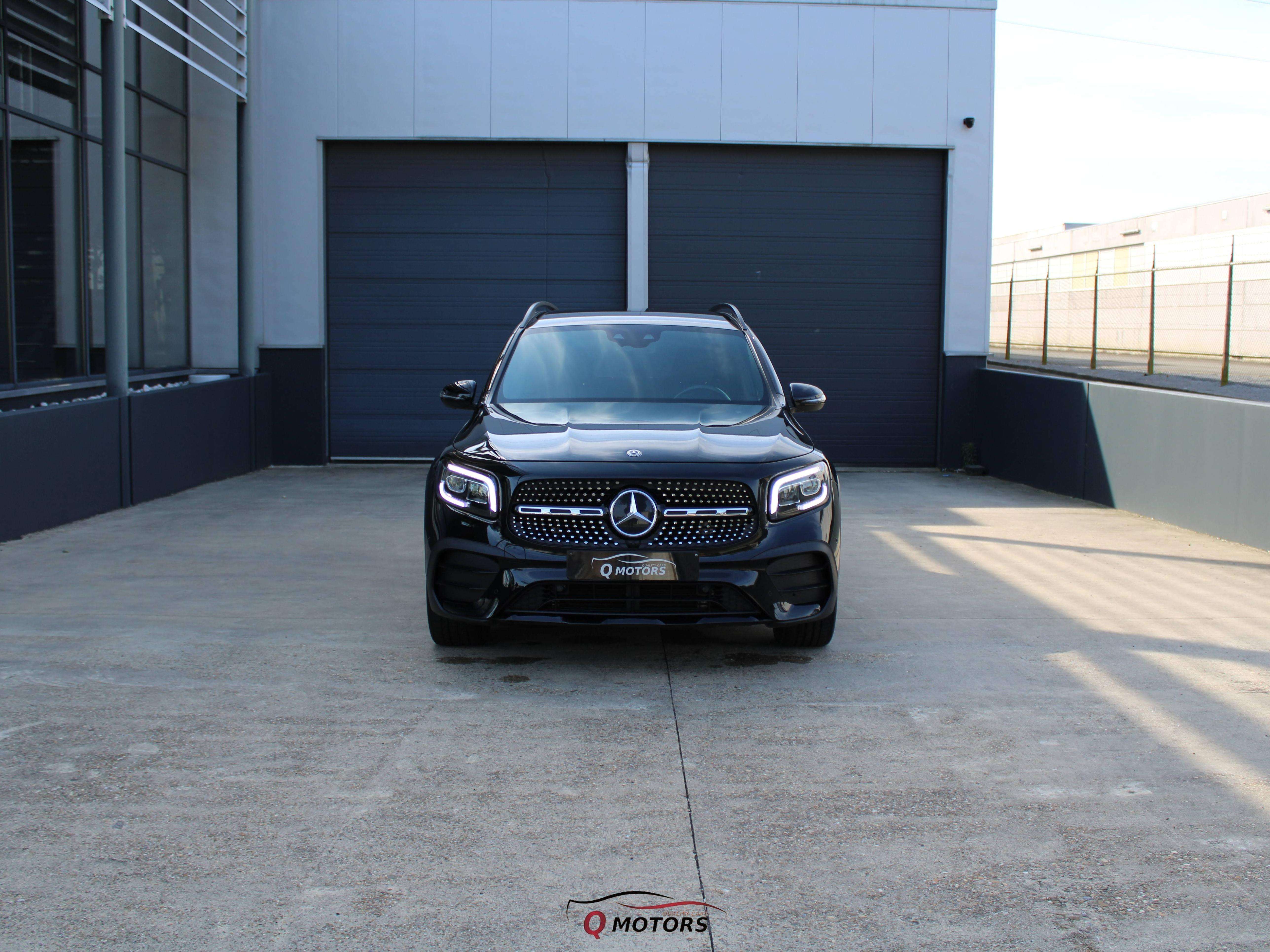 Mercedes-Benz GLB 250 4-Matic AMG-LED-KEYLESS AMBIENT/CAMERA/CARPLAY/TREKHAAK