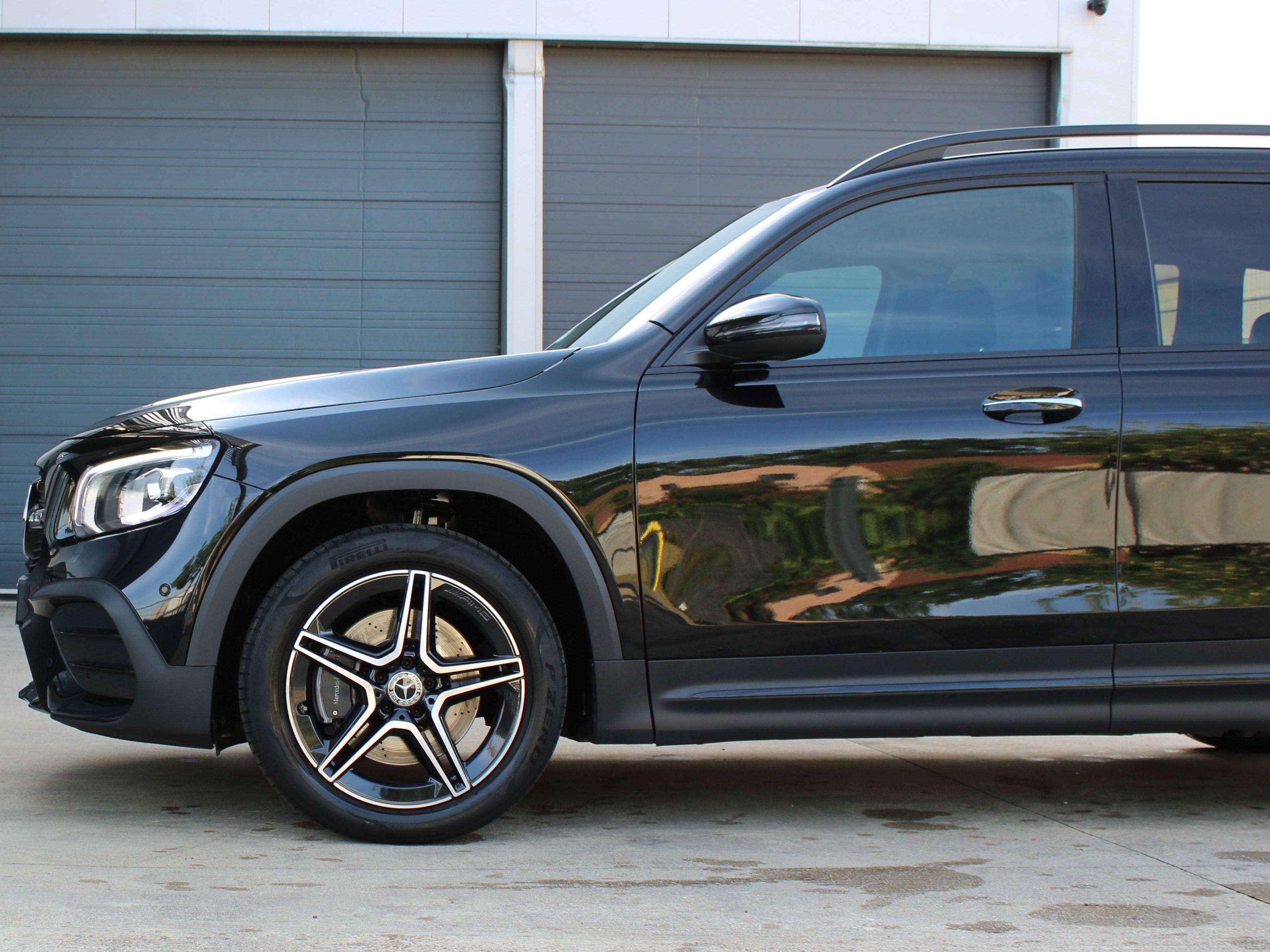 Mercedes-Benz GLB 250 4-Matic AMG-LED-KEYLESS AMBIENT/CAMERA/CARPLAY/TREKHAAK