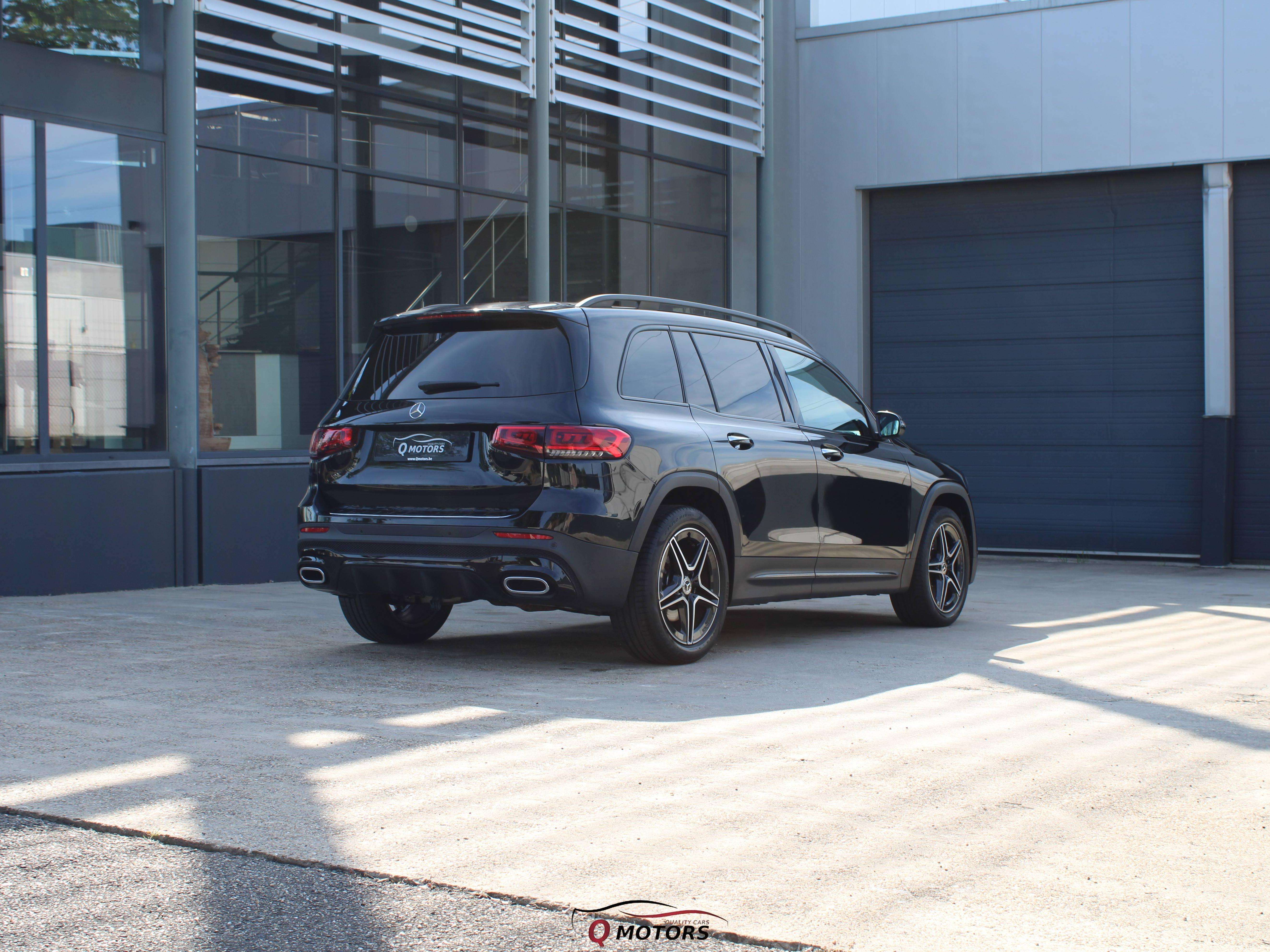 Mercedes-Benz GLB 250 4-Matic AMG-LED-KEYLESS AMBIENT/CAMERA/CARPLAY/TREKHAAK