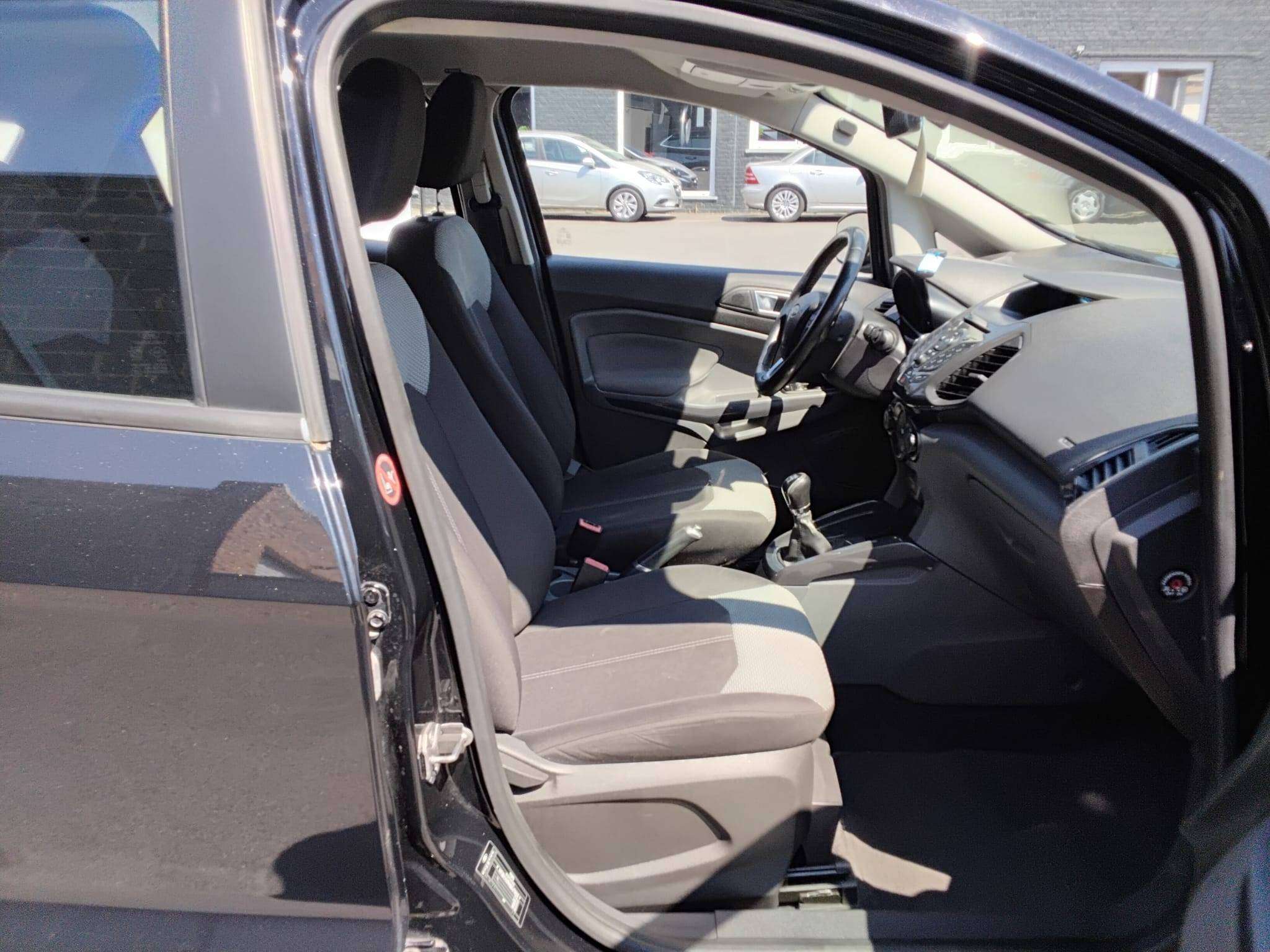 Ford EcoSport 1.0 EcoBoost 4x2 Titanium TREKHAAK PARKHULP ACHTER AIRCO BLUETOOTH