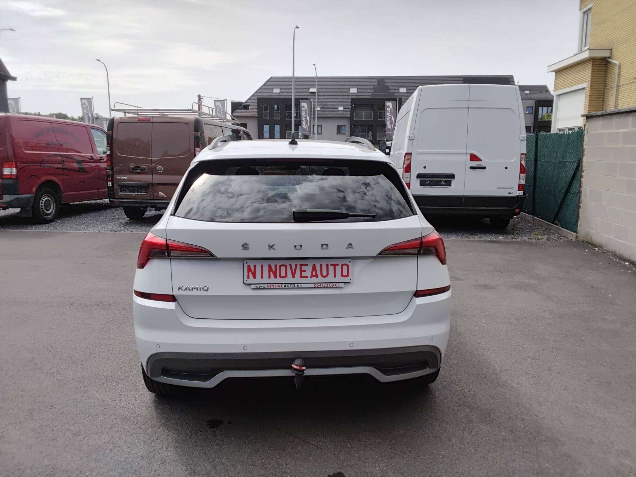 Skoda Kamiq CARPLAY CAM PARKHULP V&A TREKHAAK AIRCO  CRUISE  **46000KM** thumbnail