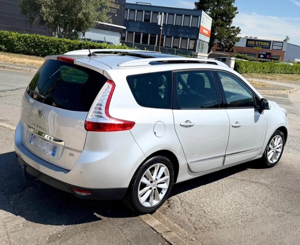 Renault Grand Scenic 1.6 DCI 130 CV INITIALE PARIS 7 PL TOIT OUVRANT