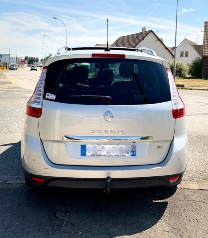 Renault Grand Scenic 1.6 DCI 130 CV INITIALE PARIS 7 PL TOIT OUVRANT
