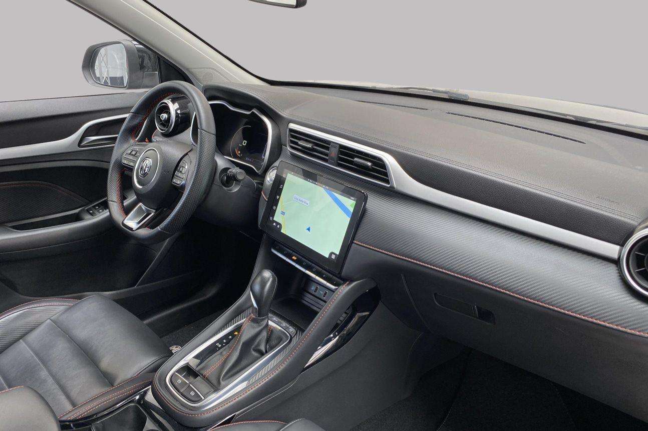 MG ZS LUXURY