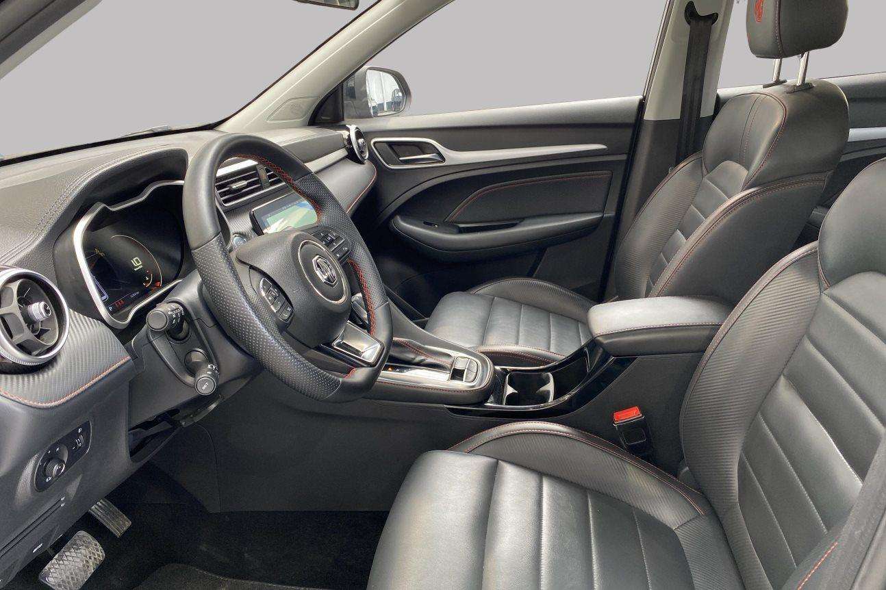 MG ZS LUXURY