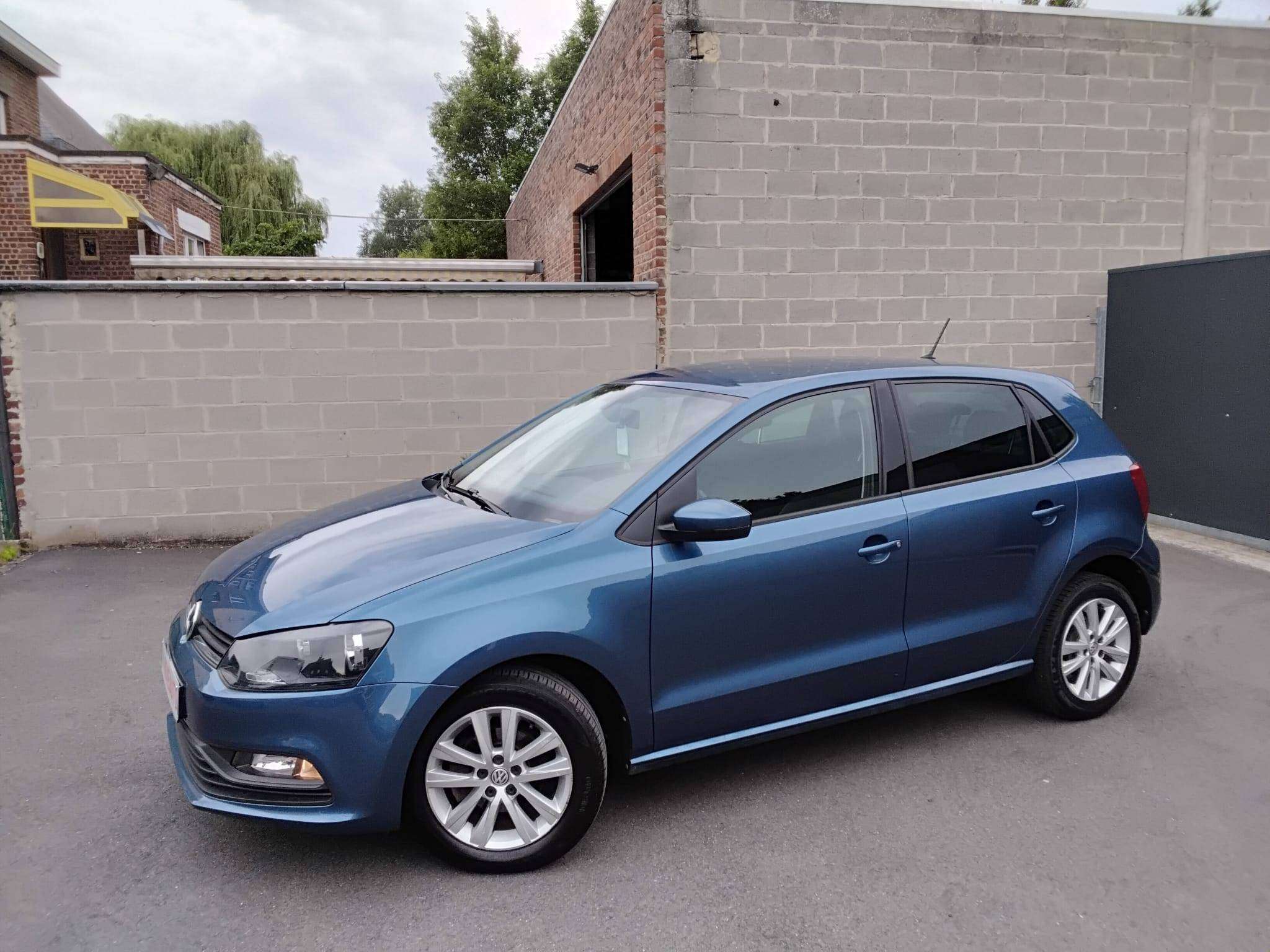 Volkswagen Polo 1.0i   1STE EIGENAAR AIRCO BLUETOOTH   **81000KM** thumbnail