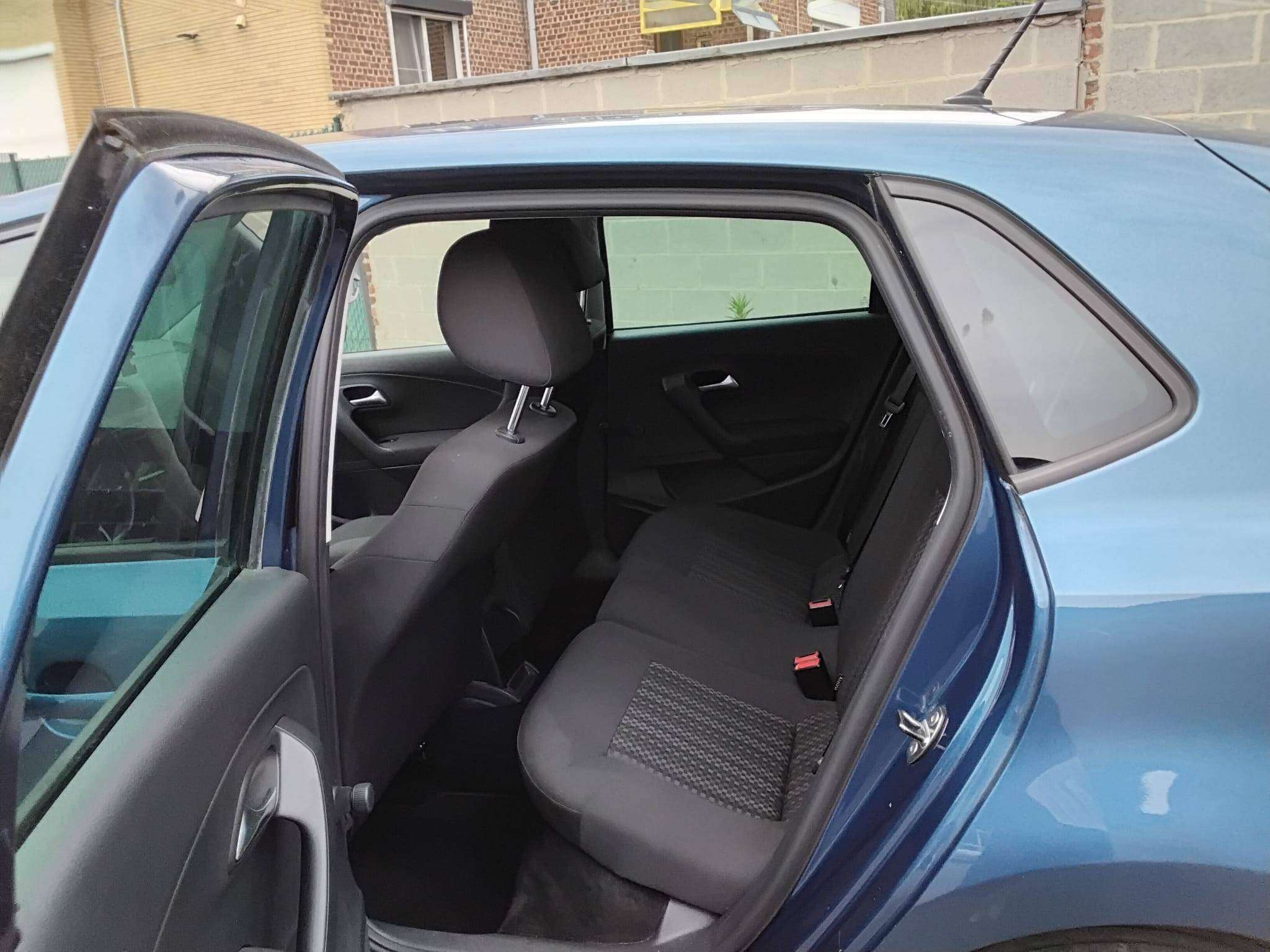 Volkswagen Polo 1.0i   1STE EIGENAAR AIRCO BLUETOOTH   **81000KM** thumbnail