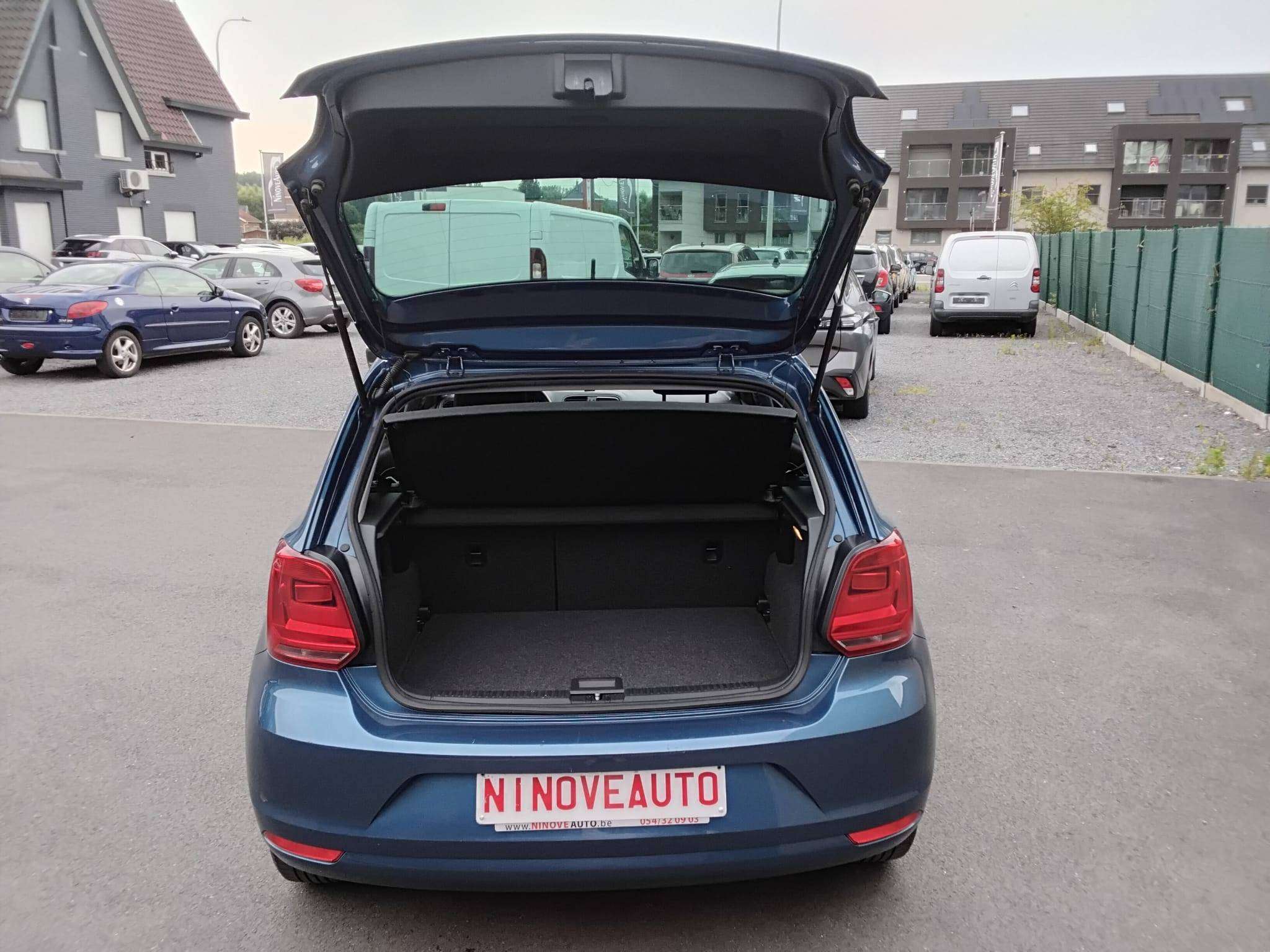 Volkswagen Polo 1.0i   1STE EIGENAAR AIRCO BLUETOOTH   **81000KM** thumbnail