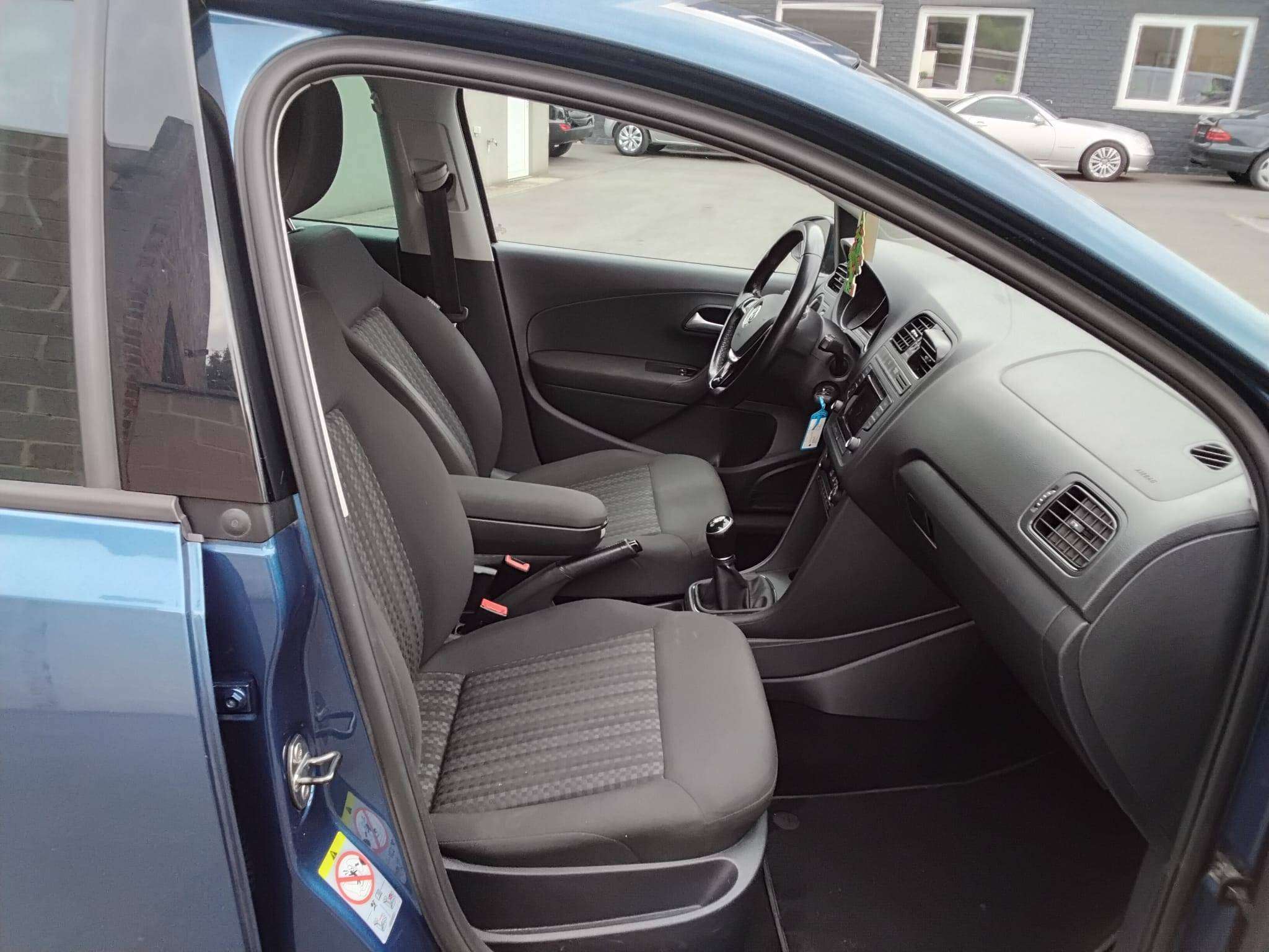 Volkswagen Polo 1.0i   1STE EIGENAAR AIRCO BLUETOOTH   **81000KM** thumbnail