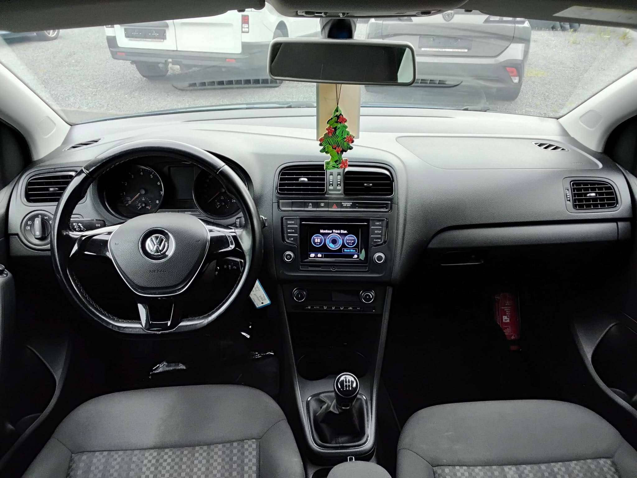 Volkswagen Polo 1.0i   1STE EIGENAAR AIRCO BLUETOOTH   **81000KM** thumbnail