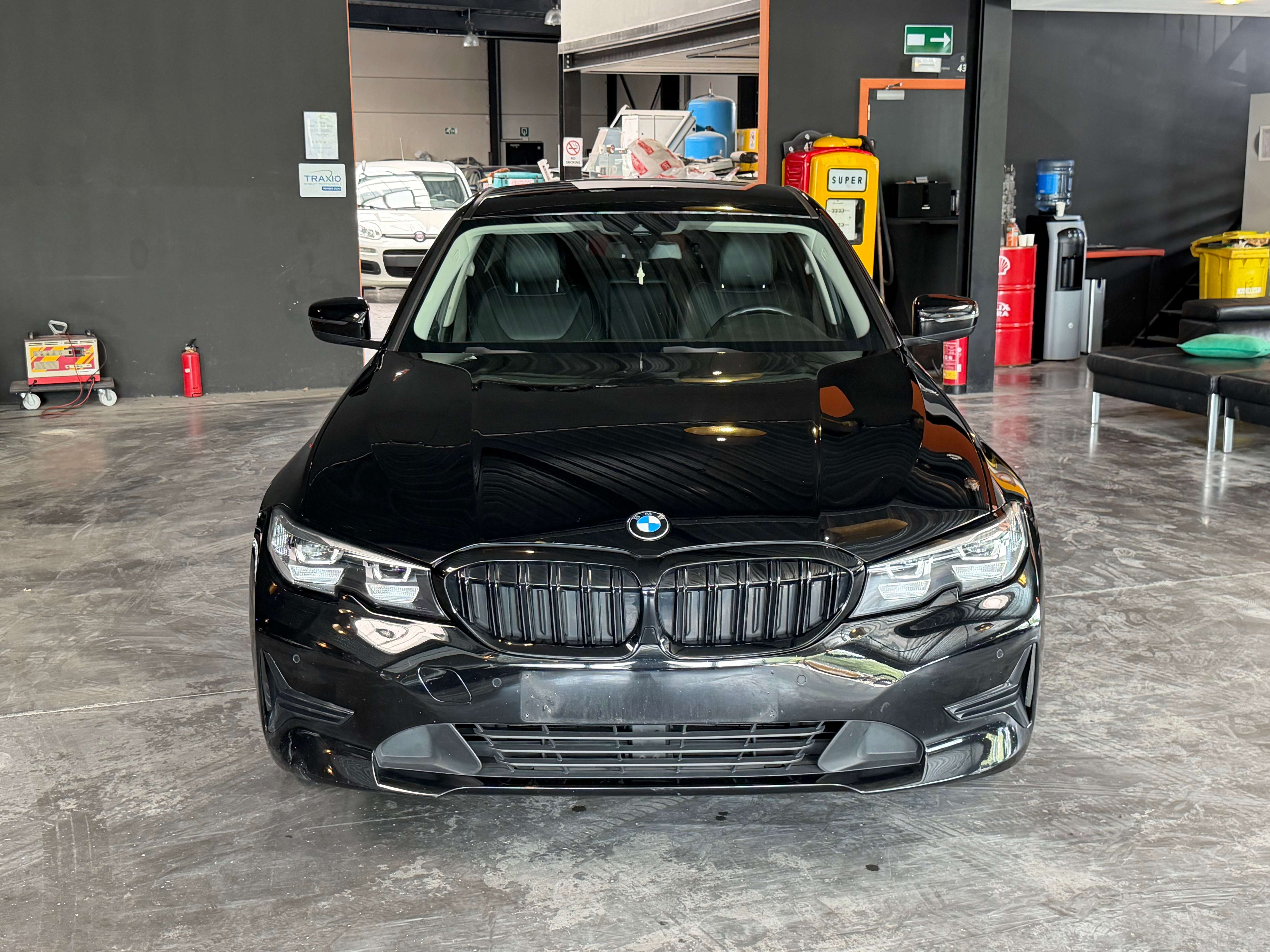 BMW 330 330eAS PHEV/12 mois de garantie