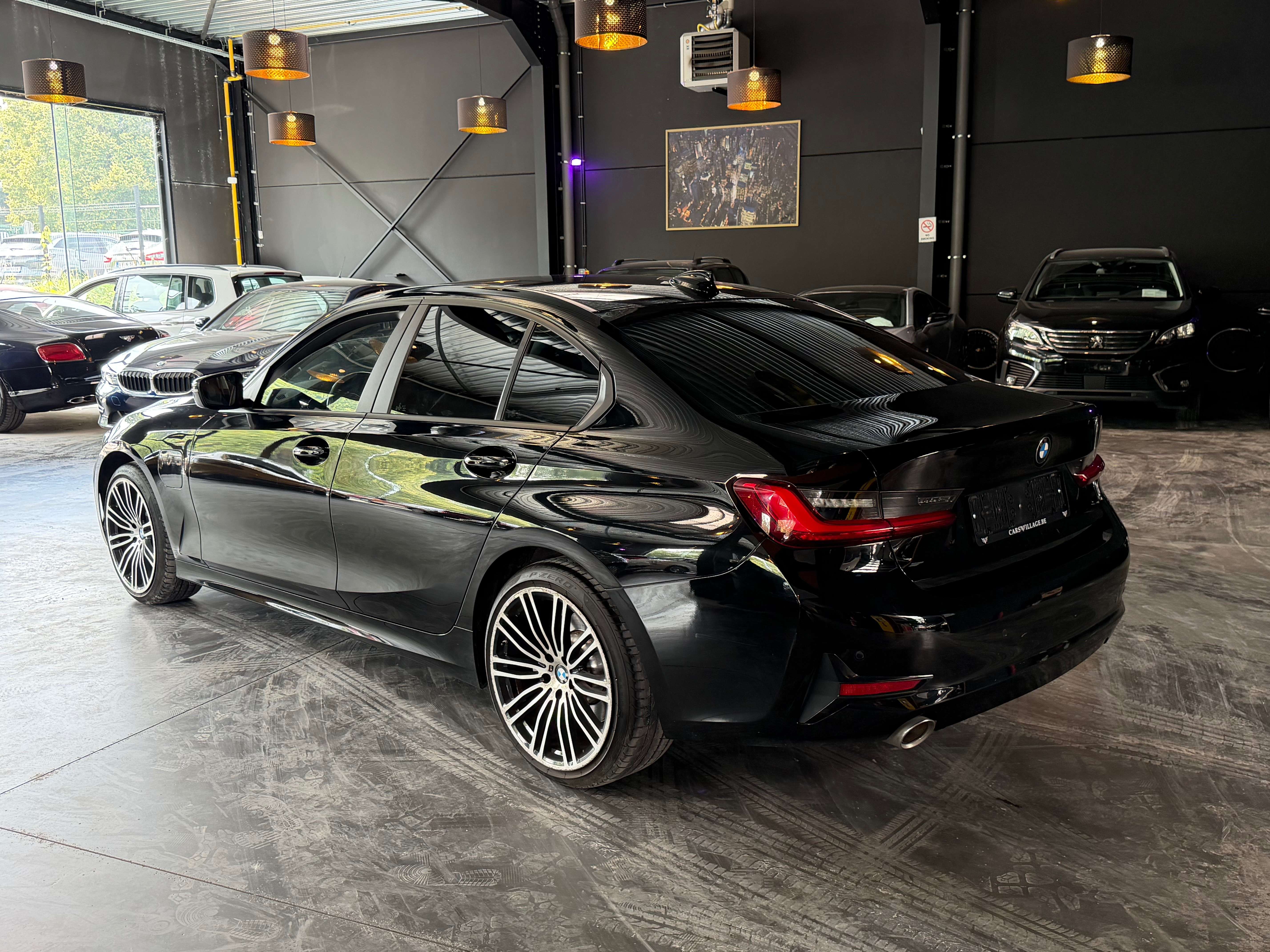 BMW 330 330eAS PHEV/12 mois de garantie