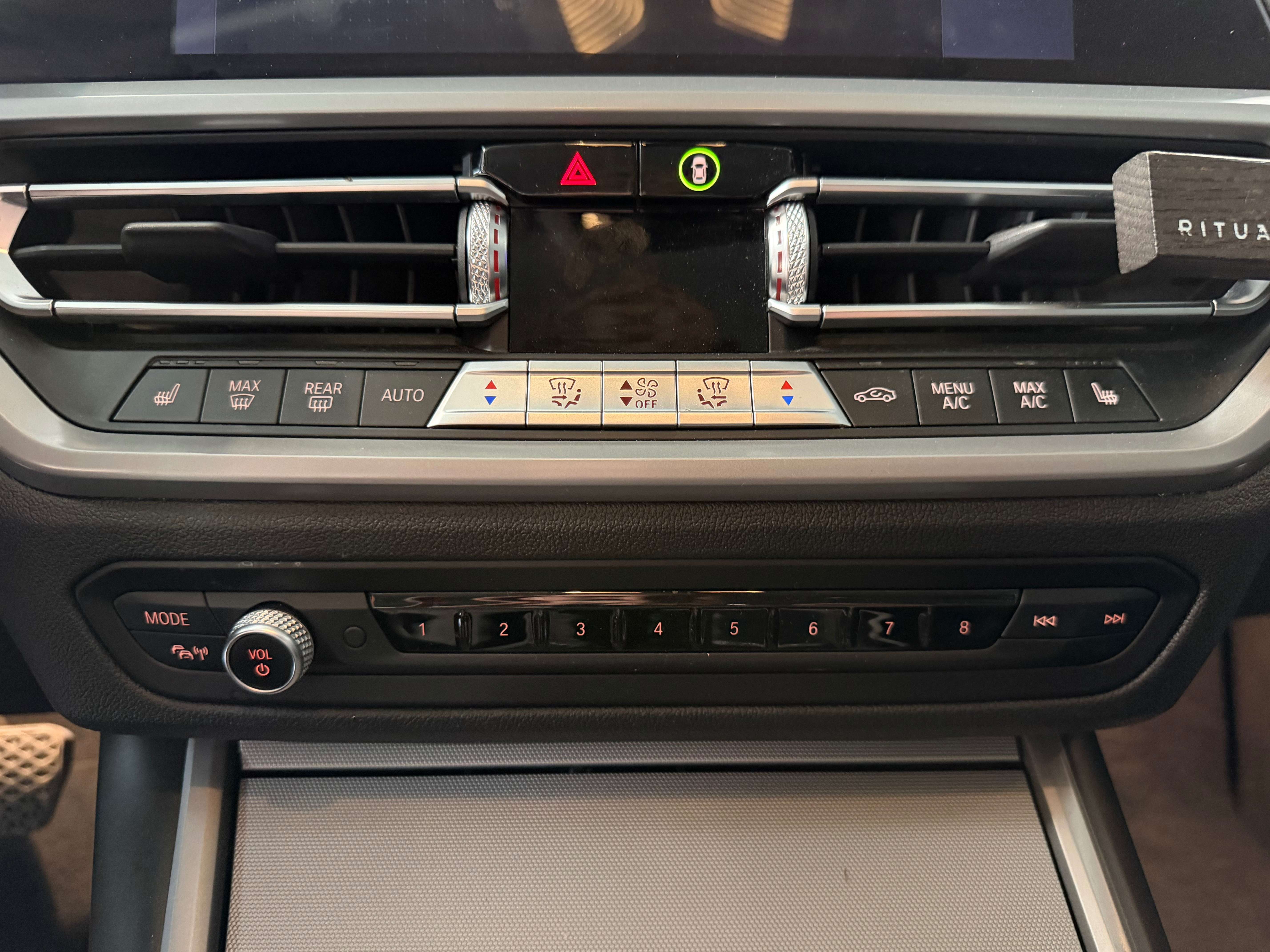 BMW 330 330eAS PHEV/12 mois de garantie