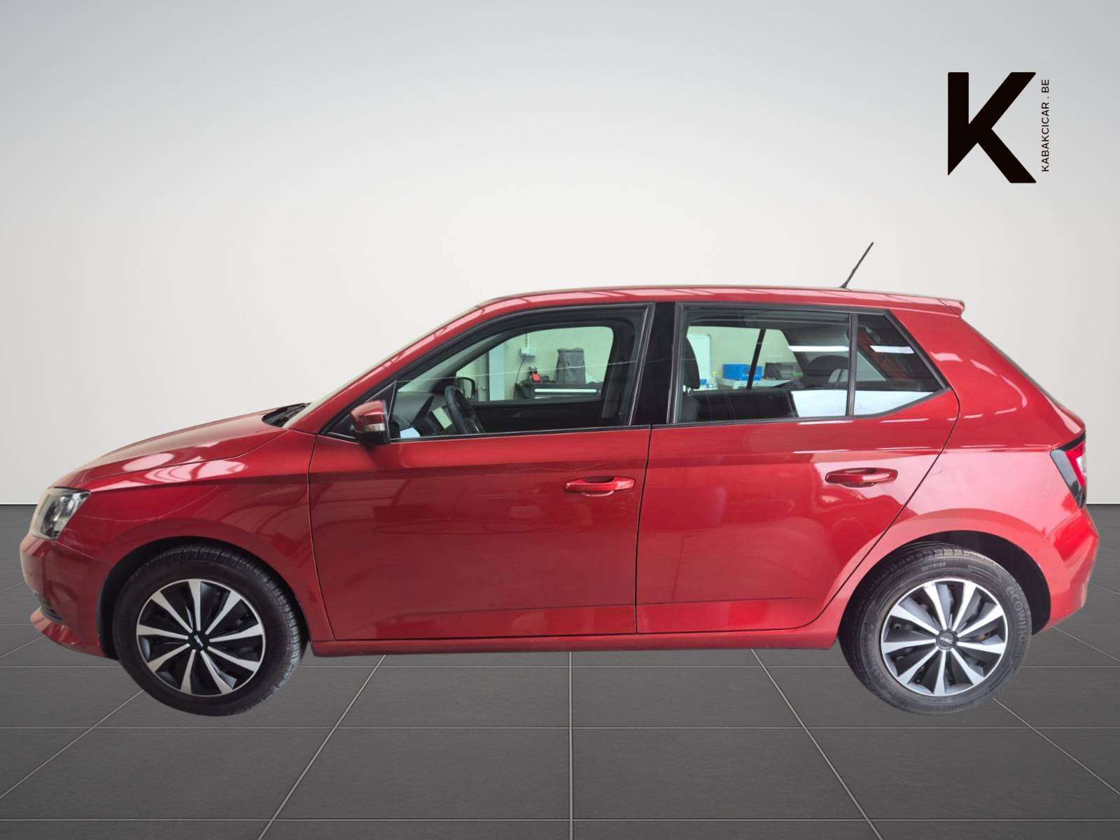 Skoda Fabia 1.0i Active / Screen Miror Apple & Android / Camera / Garantie 12 Mois