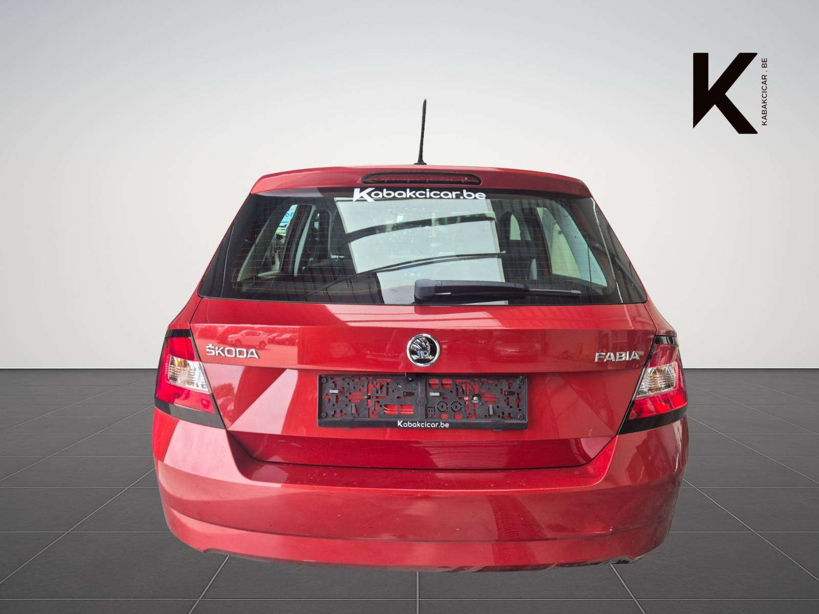 Skoda Fabia 1.0i Active / Screen Miror Apple & Android / Camera / Garantie 12 Mois