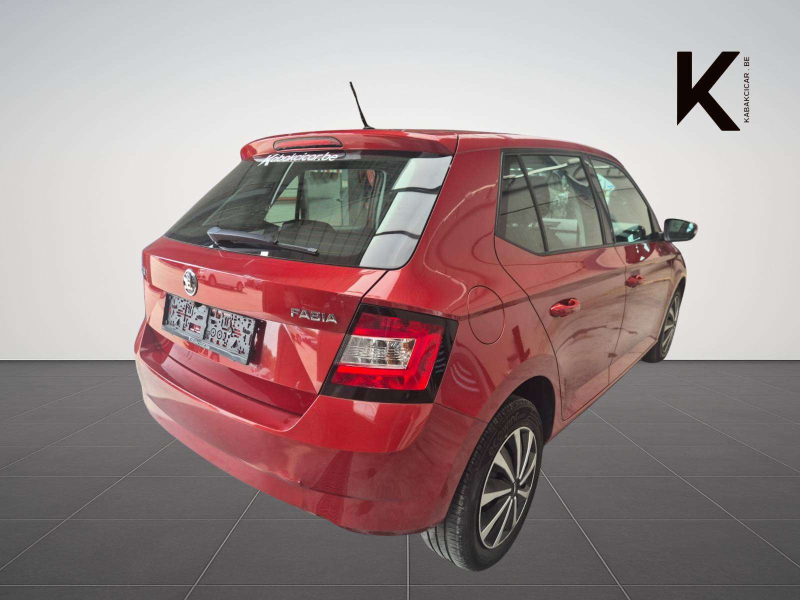 Skoda Fabia 1.0i Active / Screen Miror Apple & Android / Camera / Garantie 12 Mois