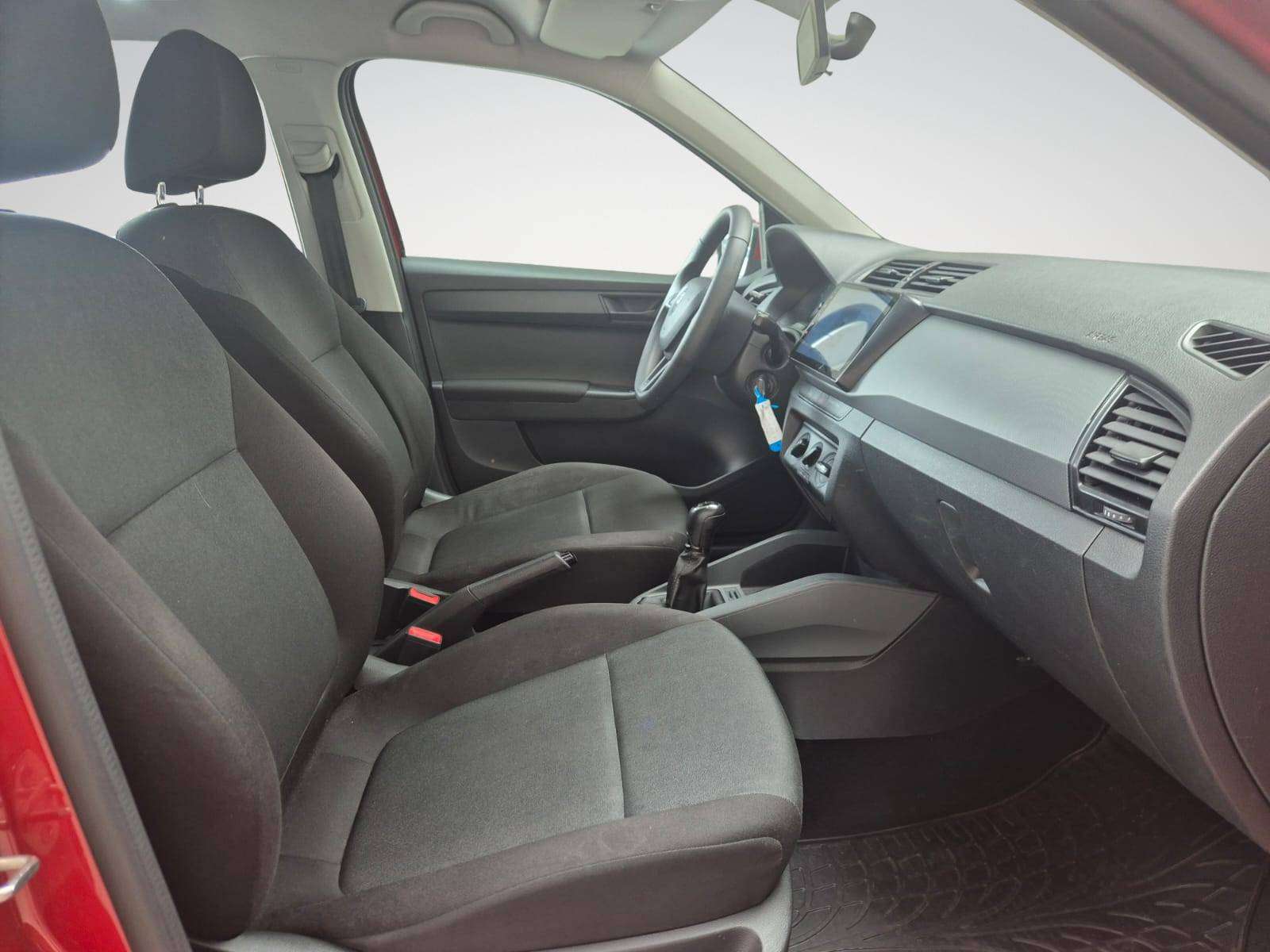Skoda Fabia 1.0i Active / Screen Miror Apple & Android / Camera / Garantie 12 Mois