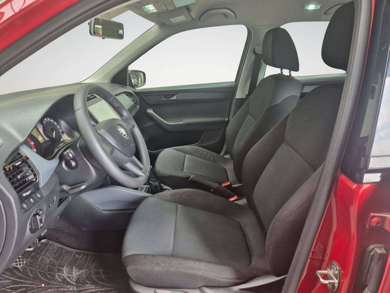 Skoda Fabia 1.0i Active / Screen Miror Apple & Android / Camera / Garantie 12 Mois