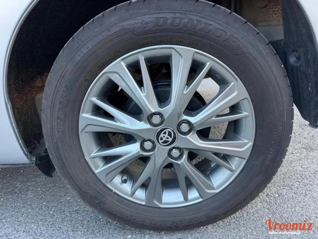 Toyota Yaris 1.5 VVTI 110 DYNAMIC BUSINESS